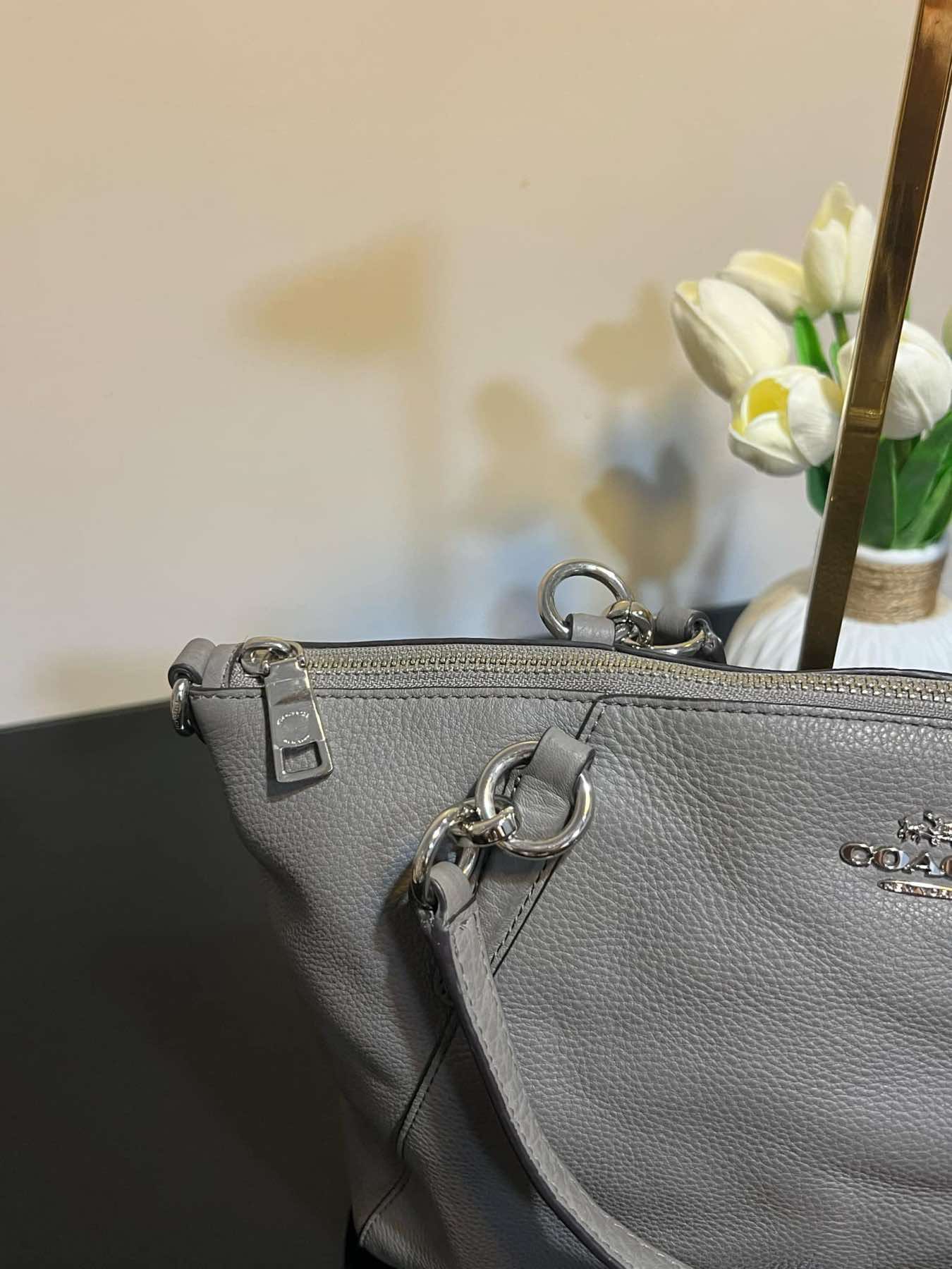 AUTHENTIC/ORIGINAL Preloved Coach Small Kelsey Satchel Bag Gray