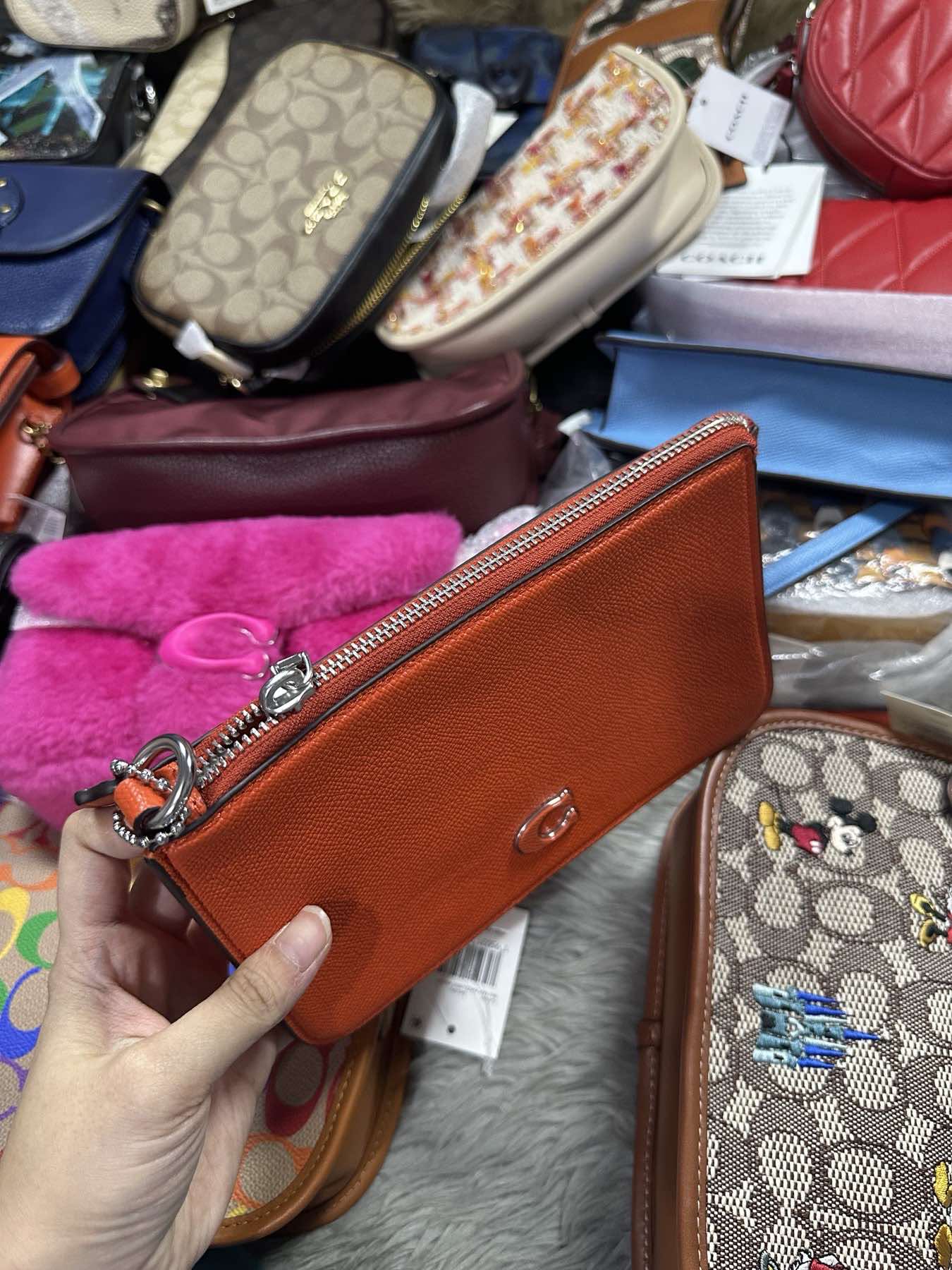 AUTHENTIC/ORIGINAL Coach Retail Pouch Small Bag With Signature Canvas Interior ORANGE