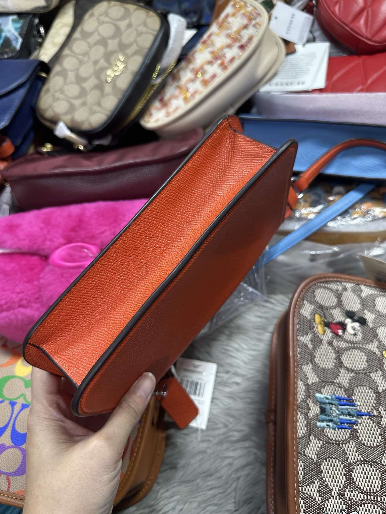 AUTHENTIC/ORIGINAL Coach Retail Pouch Small Bag With Signature Canvas Interior ORANGE
