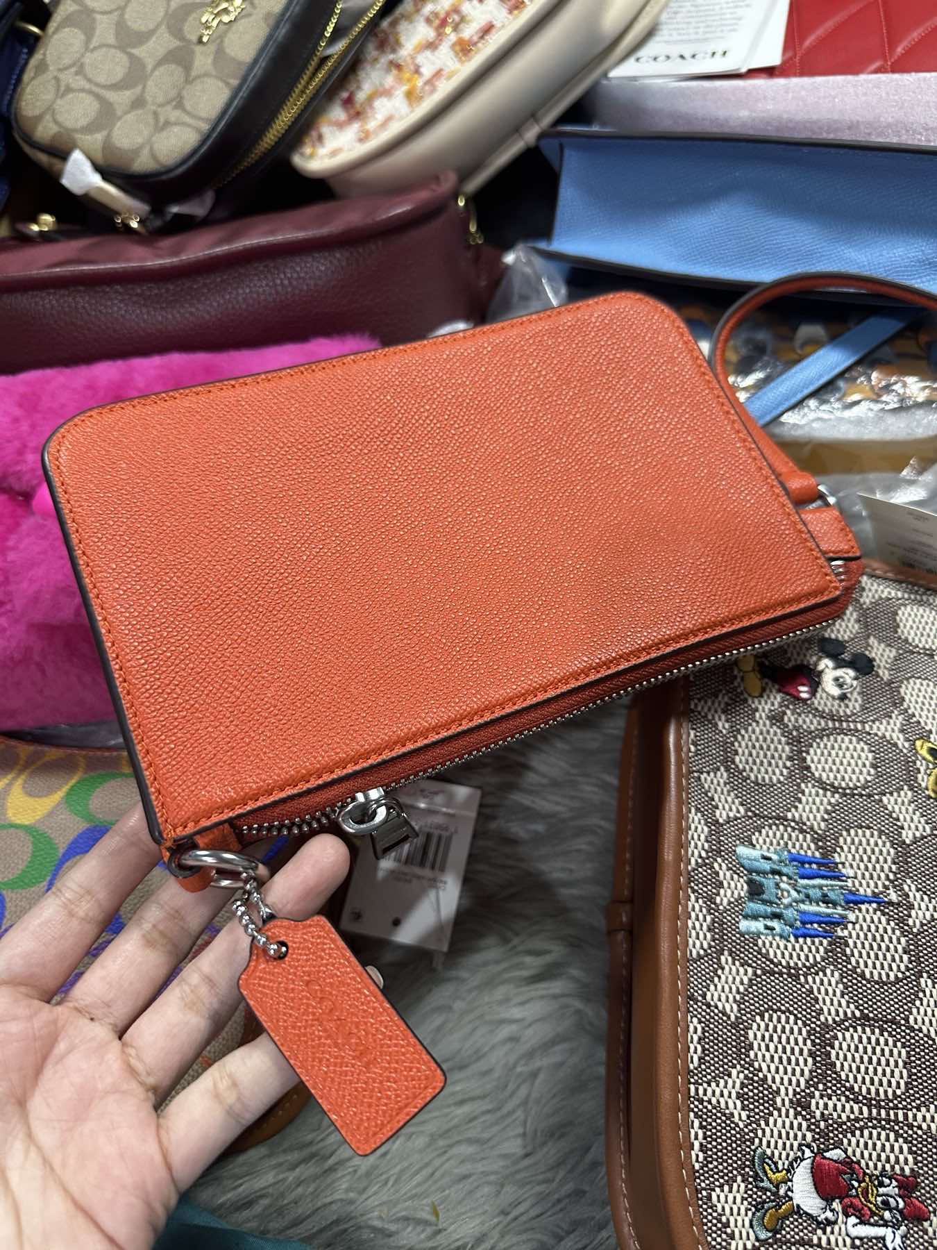 AUTHENTIC/ORIGINAL Coach Retail Pouch Small Bag With Signature Canvas Interior ORANGE