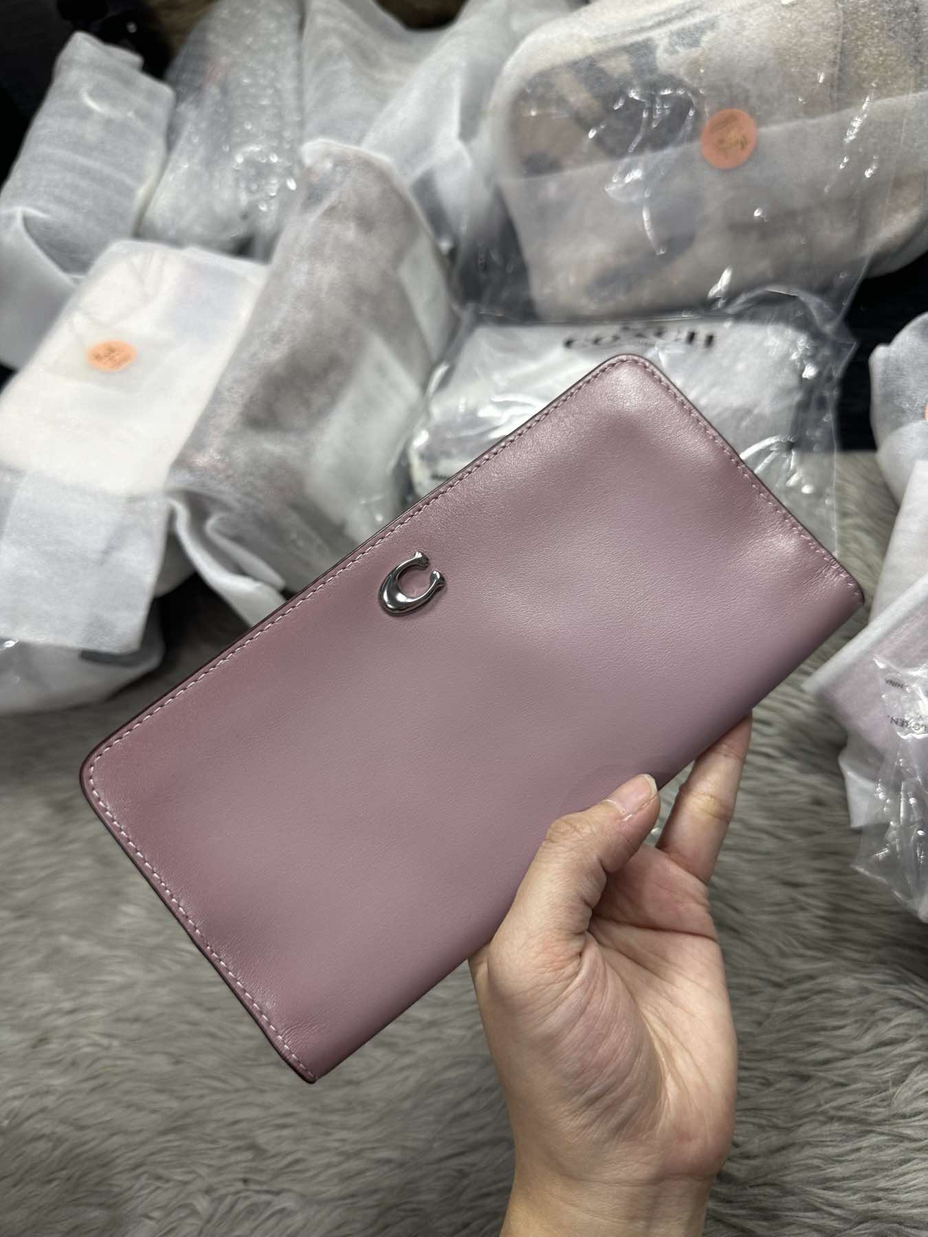 AUTHENTIC/ORIGINAL Coach Retail Essential Slim Long Wallet Green/Lilac