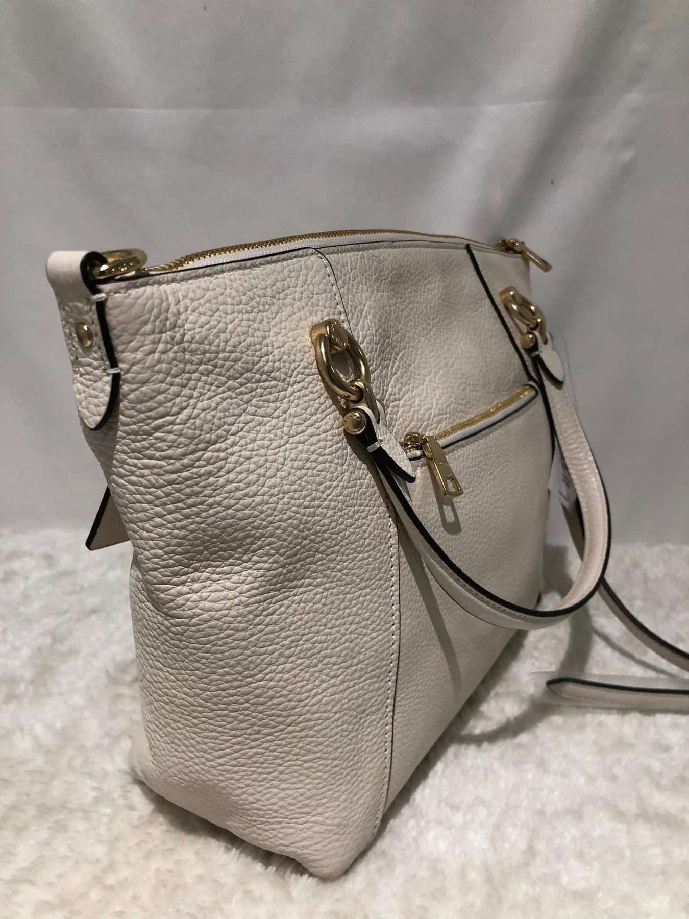 AUTHENTIC/ORIGINAL Coach Kacey Satchel White Bag