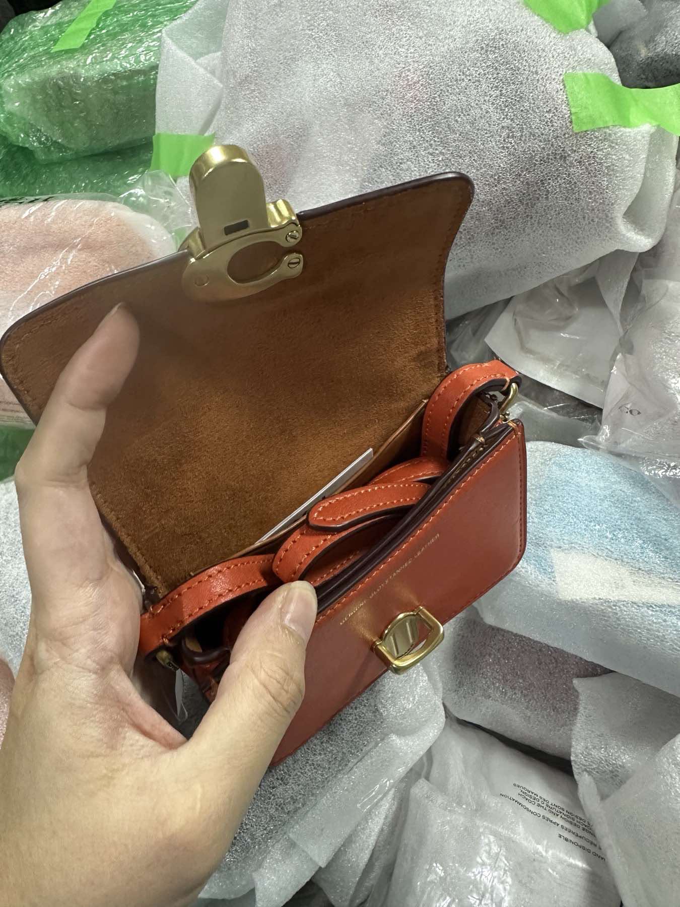 AUTHENTIC/ORIGINAL Coach Retail Studio 12 Micro Bag Orange Wallet