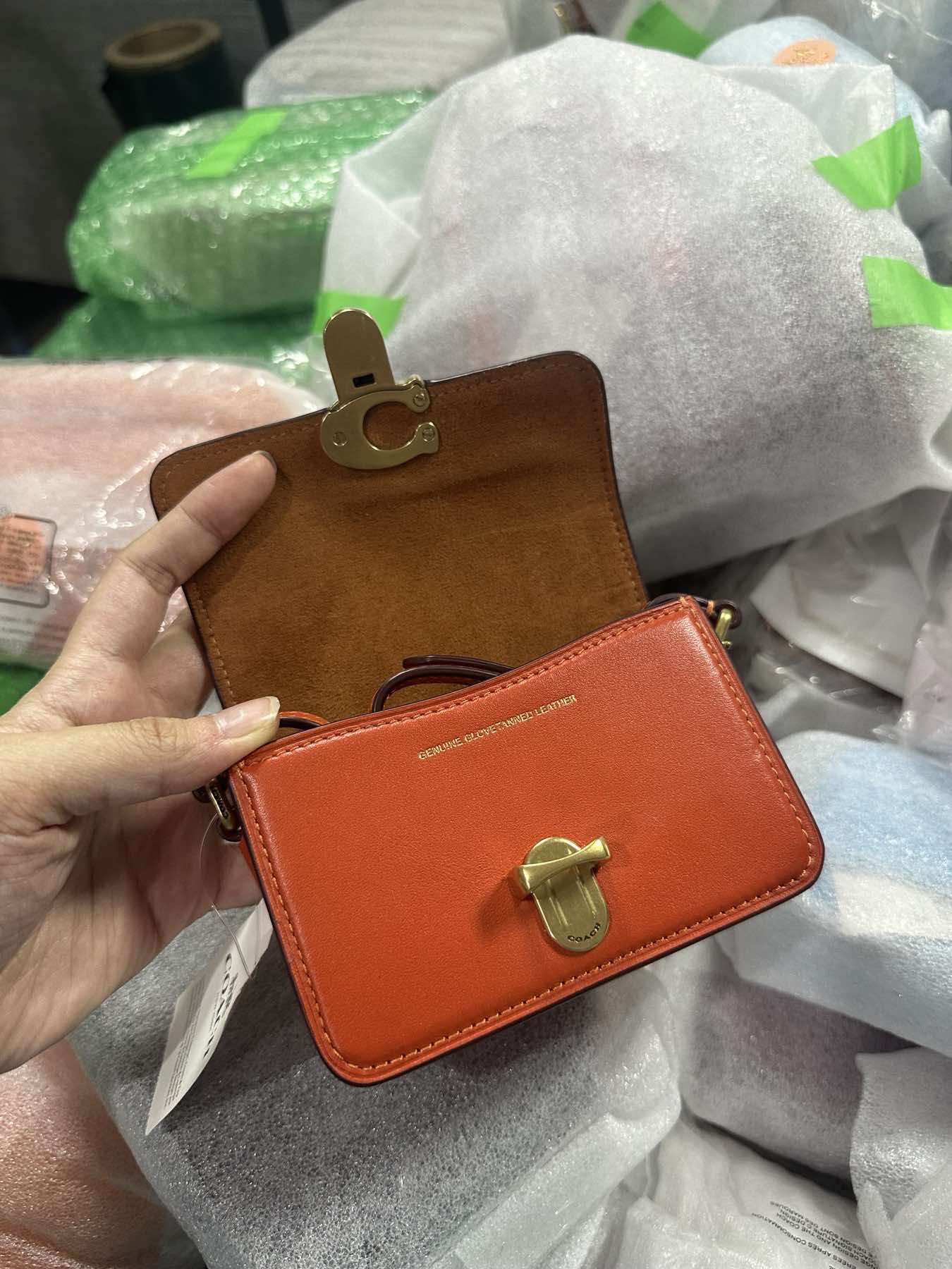 AUTHENTIC/ORIGINAL Coach Retail Studio 12 Micro Bag Orange Wallet