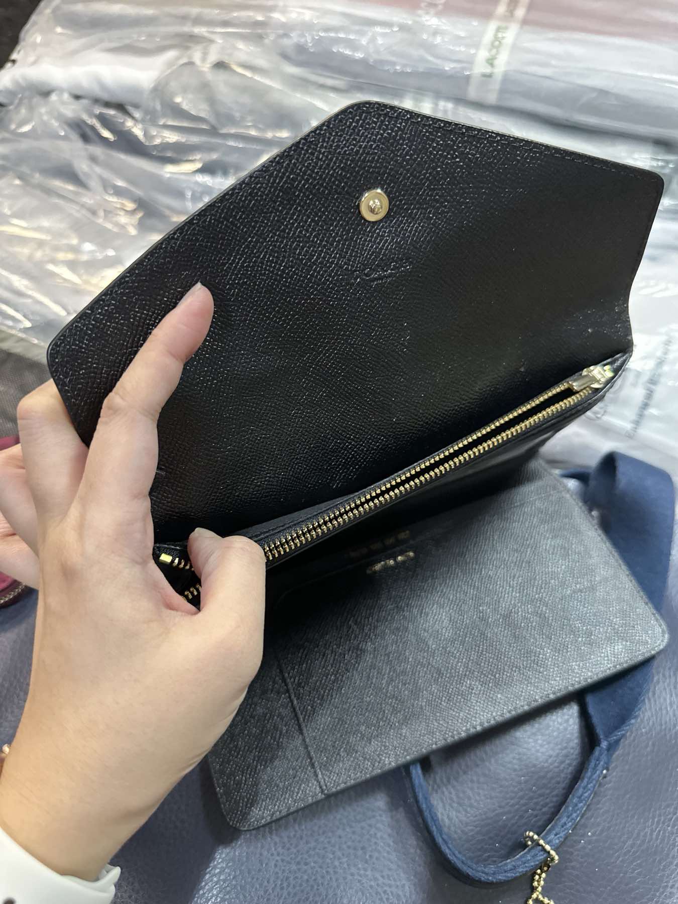 AUTHENTIC/ORIGINAL Coach Travel Slim Envelope Large Wallet Black