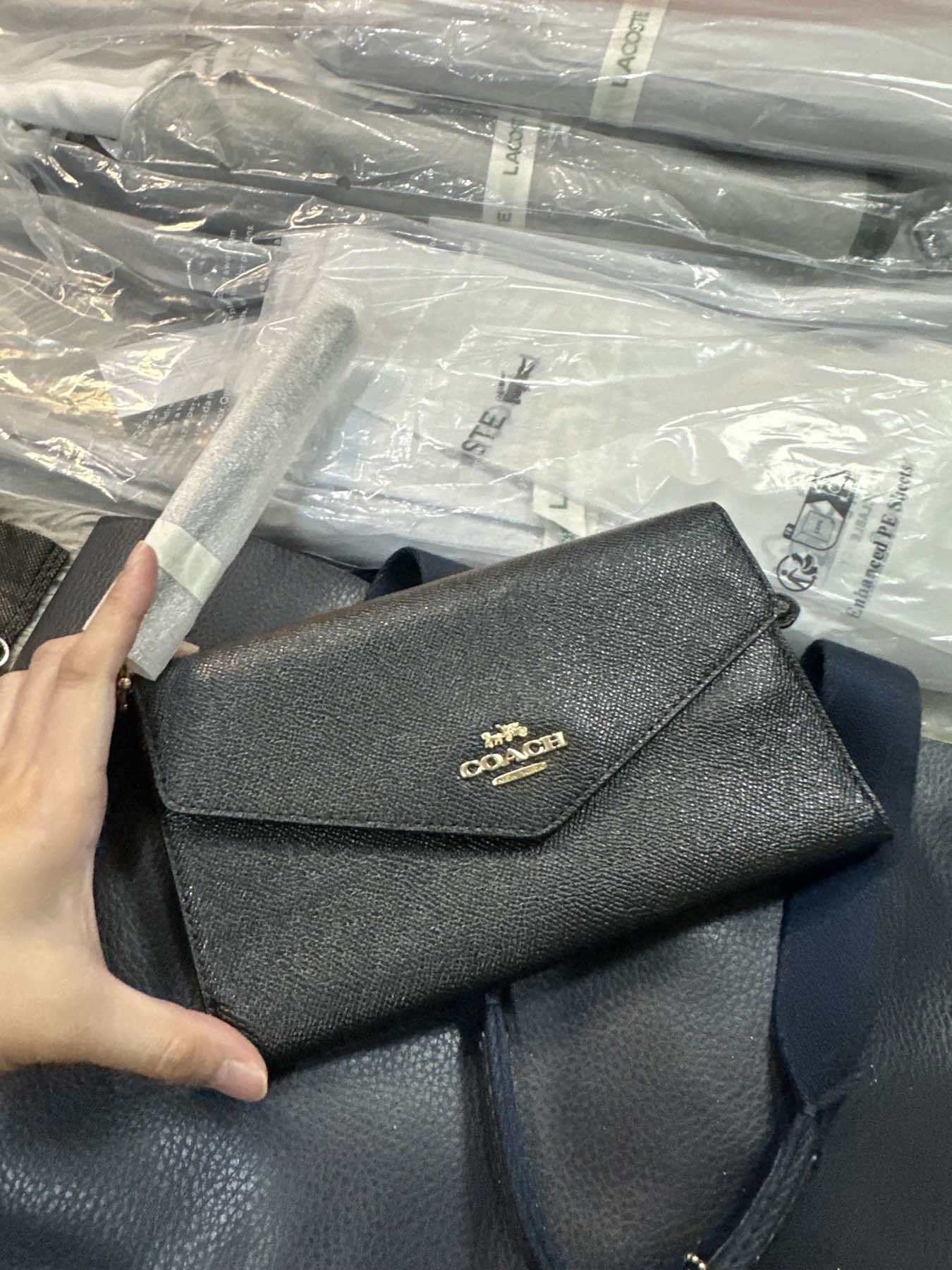 AUTHENTIC/ORIGINAL Coach Travel Slim Envelope Large Wallet Black