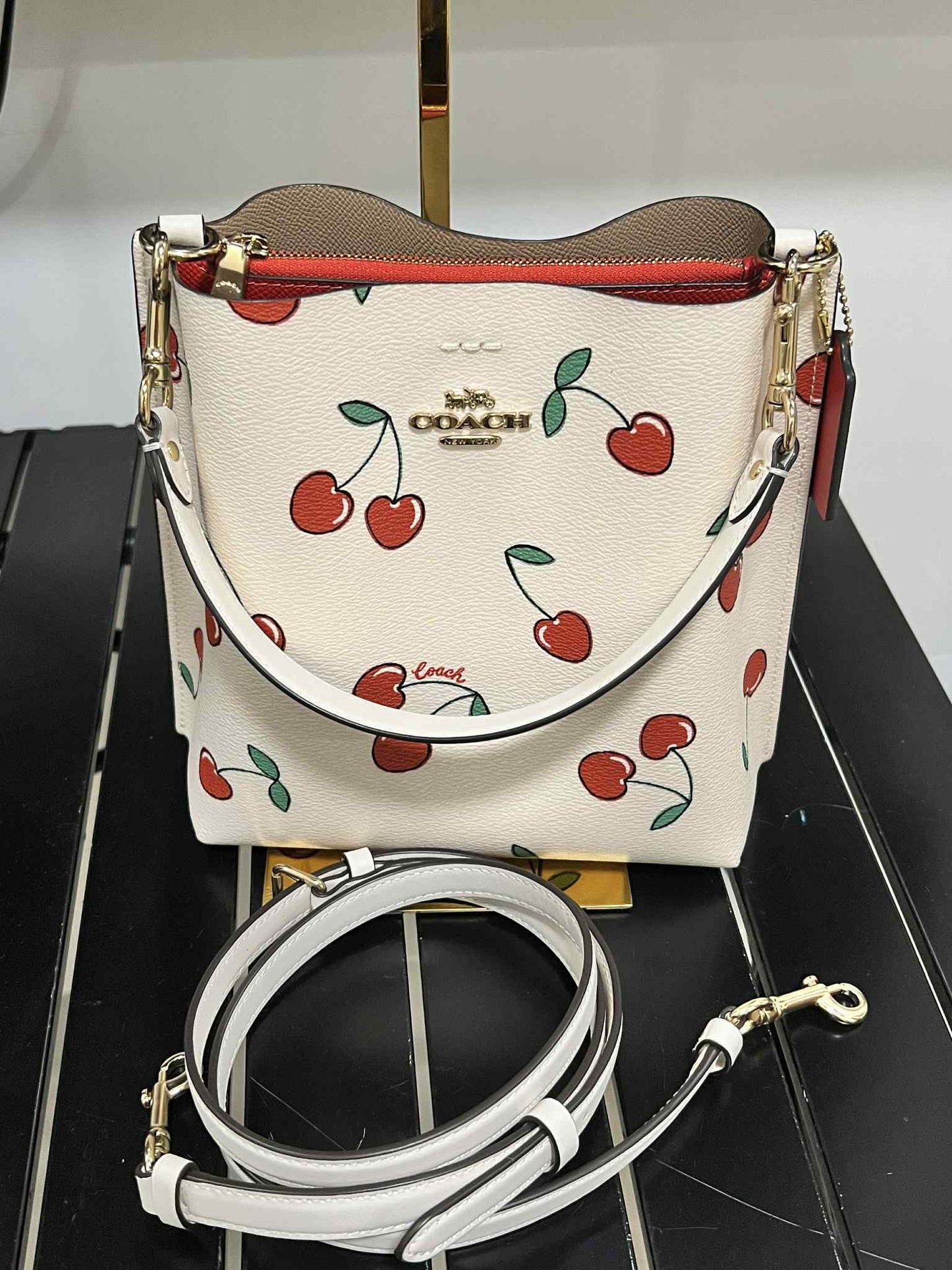 ORIG Preloved Coach Mollie Bucket 22 With Heart Cherry Print Crossbody Bag White