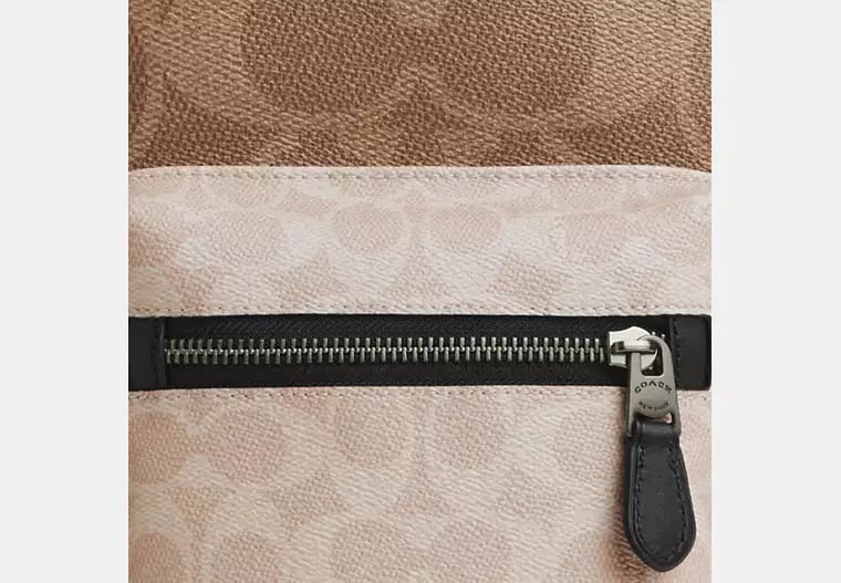AUTHENTIC/ORIGINAL COACH West Pack In Blocked Signature Canvas