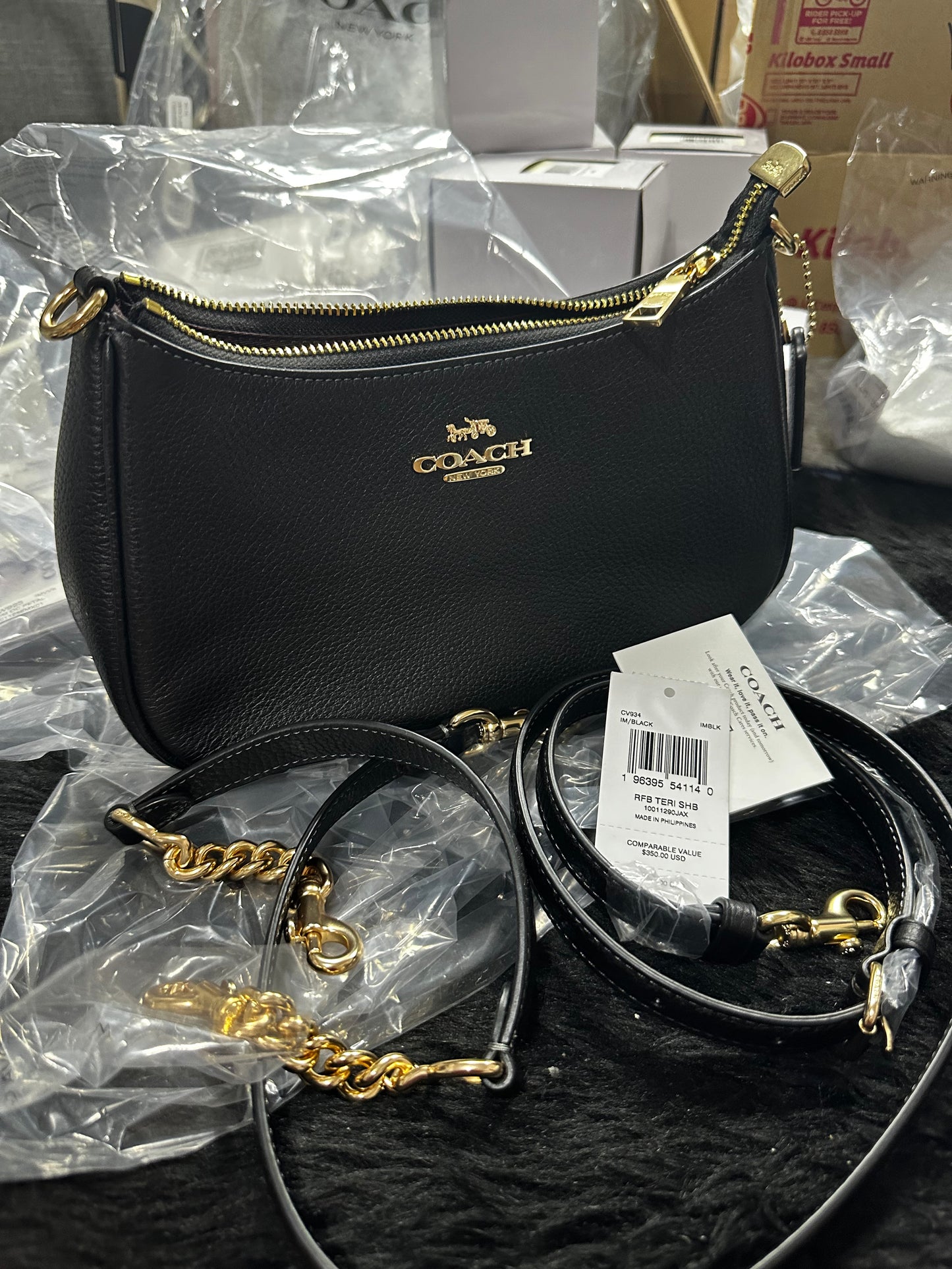 AUTHENTIC/ORIGINAL Coach Teri Shoulder Bag in Black