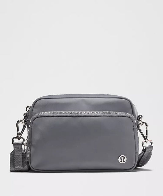 AUTHENTIC/ORIGINAL LuluLemon Everywhere Crossbody Bag 2L Metal Hardware