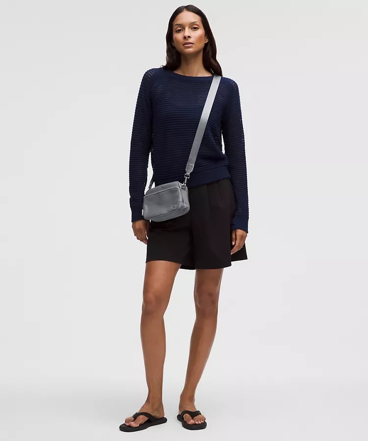 AUTHENTIC/ORIGINAL LuluLemon Everywhere Crossbody Bag 2L Metal Hardware