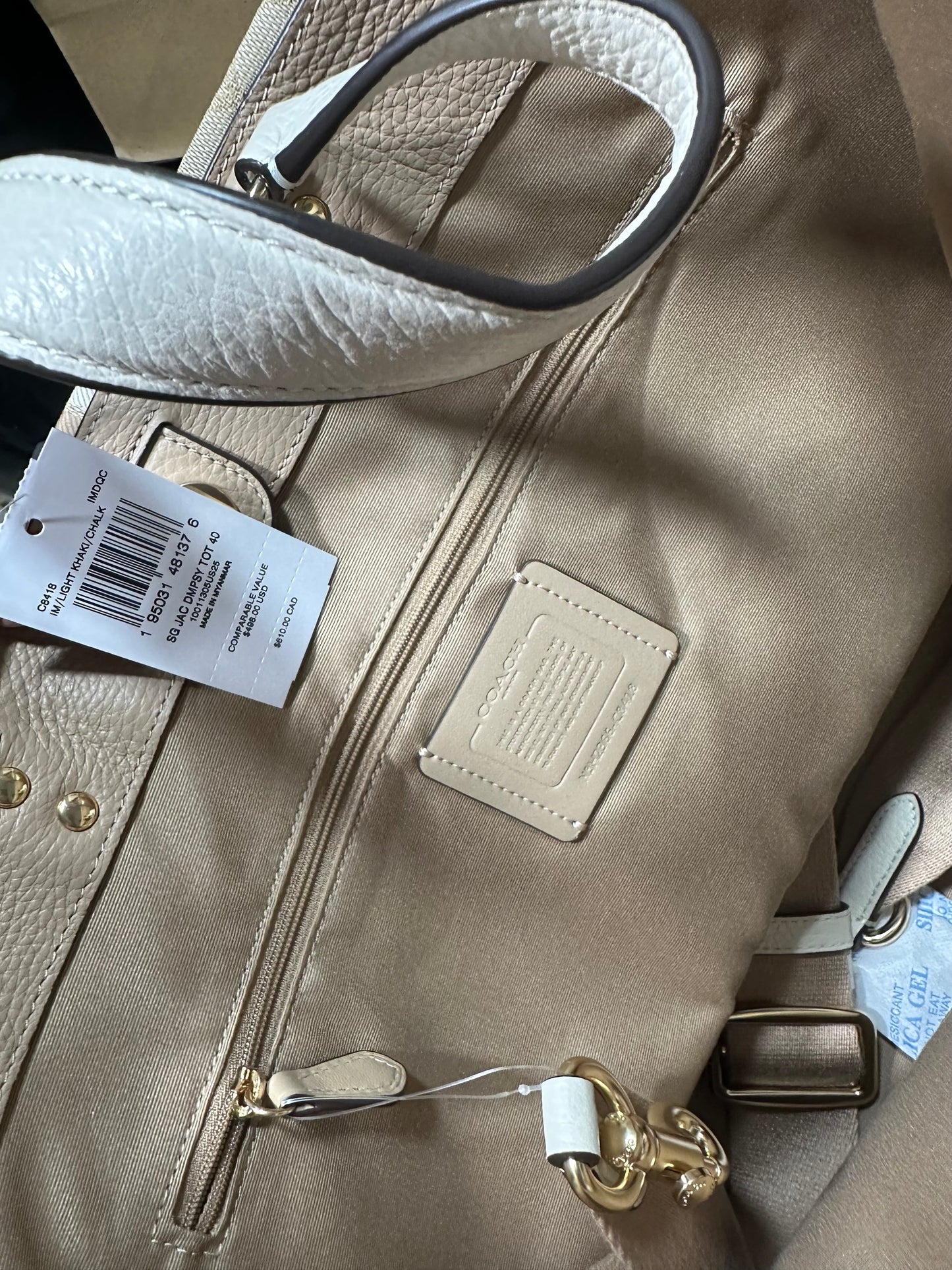 AUTHENTIC/ORIGINAL COACH Dempsey Large Tote Bag 40 In Signature Jacquard With Stripe And Coach Patch in LIGHT KHAKI CHALK