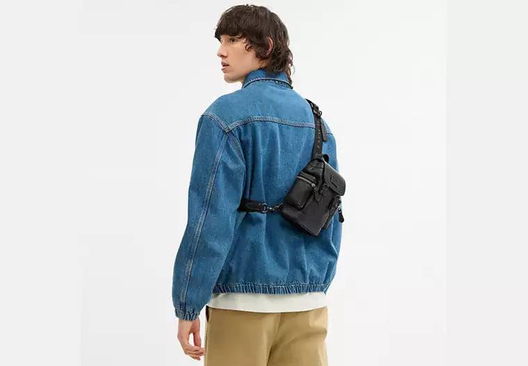 ORIG & IMPORTED COACH Sprint Sling Pack In Signature Jacquard