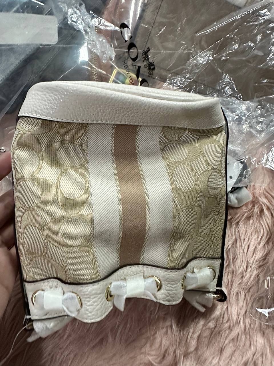 ORIG & IMPORTED COACH MINI DEMPSEY BUCKET WHITE BAG IN SIGNATURE JACQUARD&nbsp;