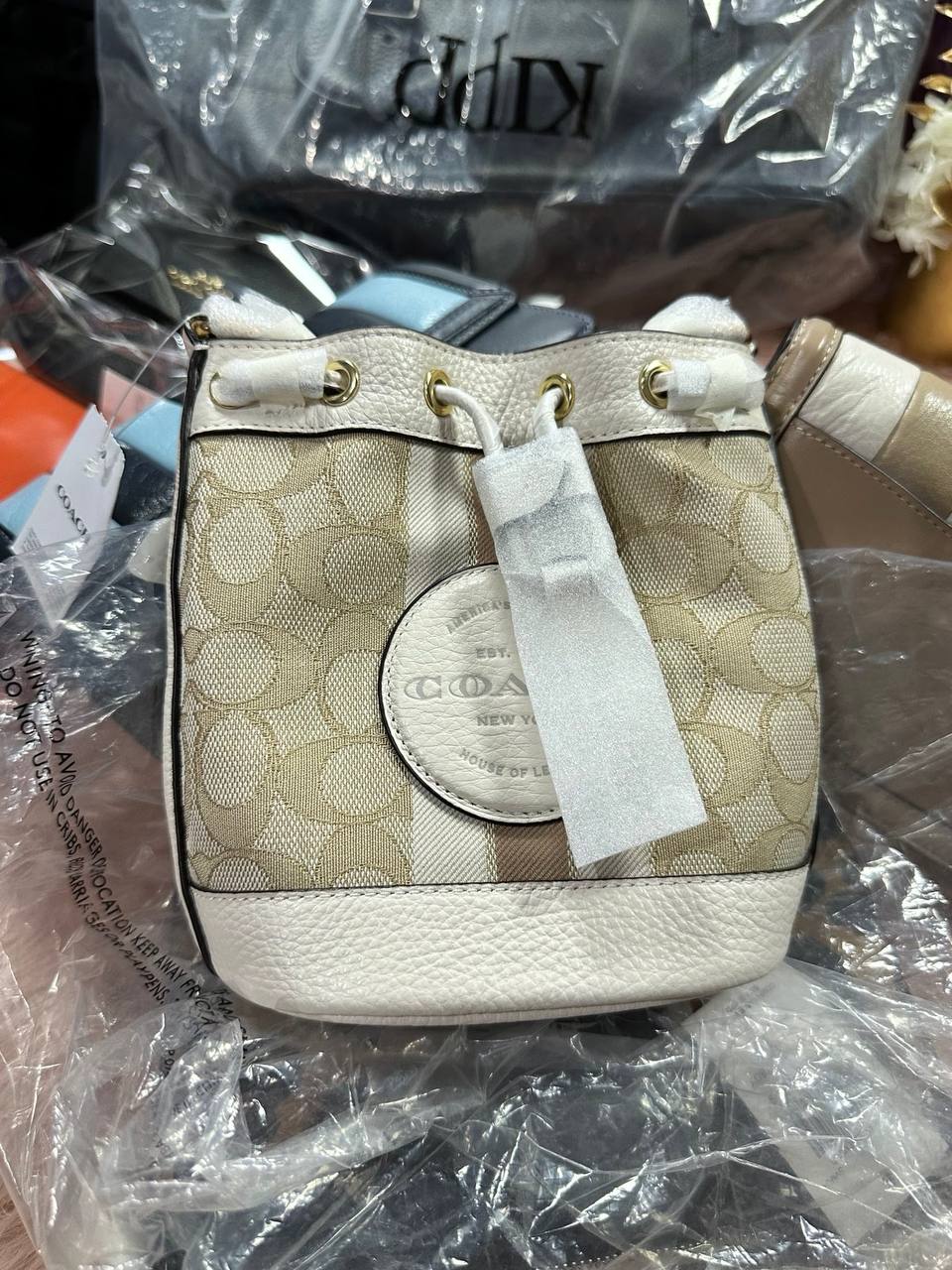 ORIG & IMPORTED COACH MINI DEMPSEY BUCKET WHITE BAG IN SIGNATURE JACQUARD&nbsp;