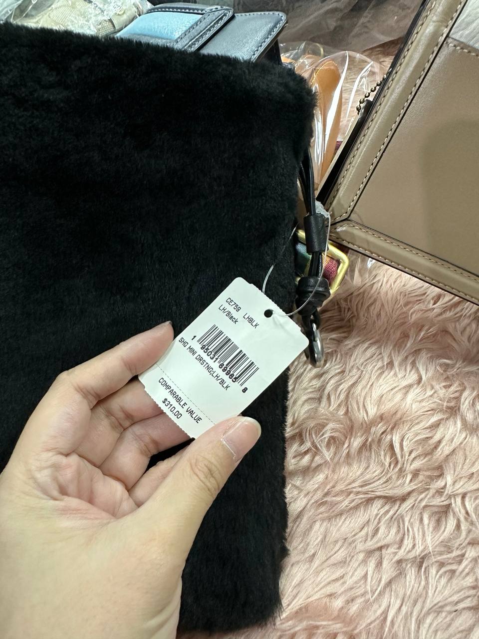 ORIG & IMPORTED COACH Drawstring Pouch In Shearling Fur Black Small Chain Bag
