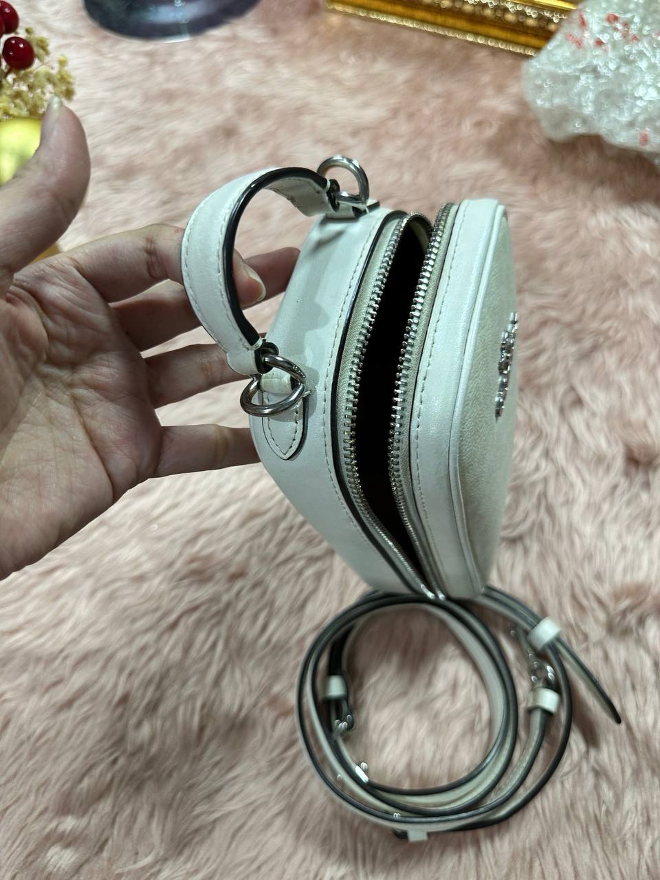 ORIG Preloved COACH Eva Phone Crossbody Small White Bag