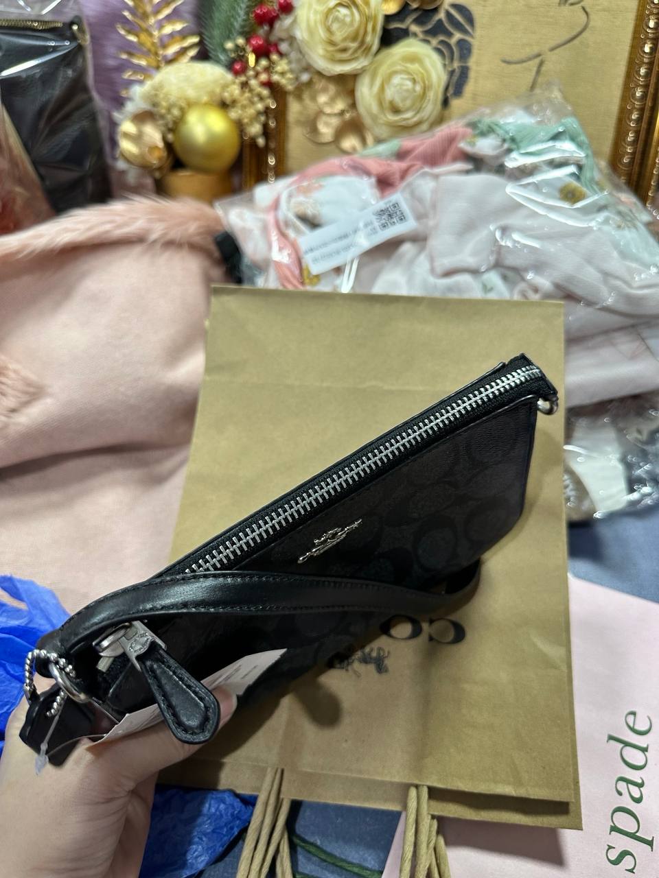 ORIG & IMPORTED COACH Nolita 19 Wristlet Small Black Bag