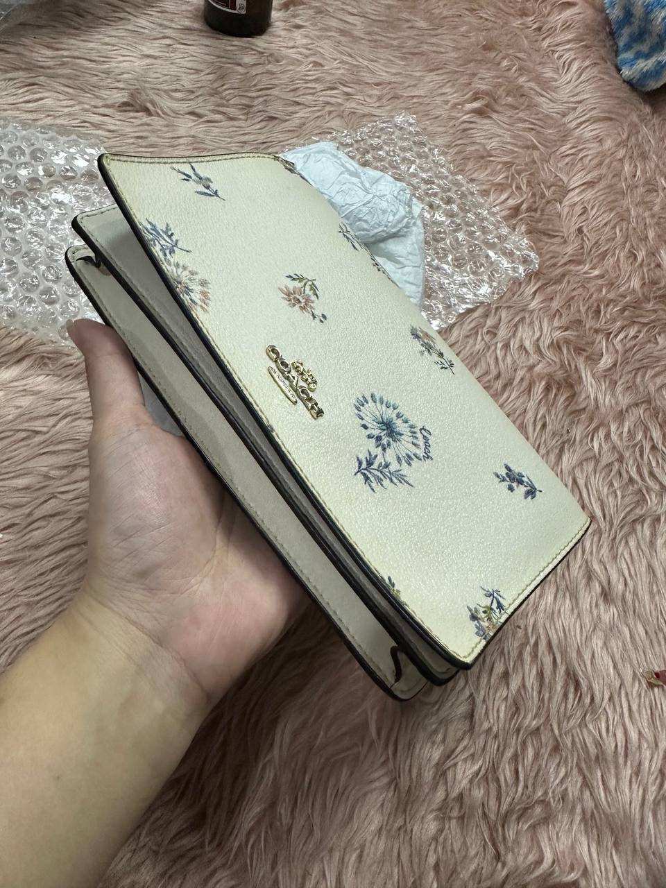 ORIG Preloved COACH Anna Foldover Crossbody Clutch Small White Bag Dandelion Floral Print