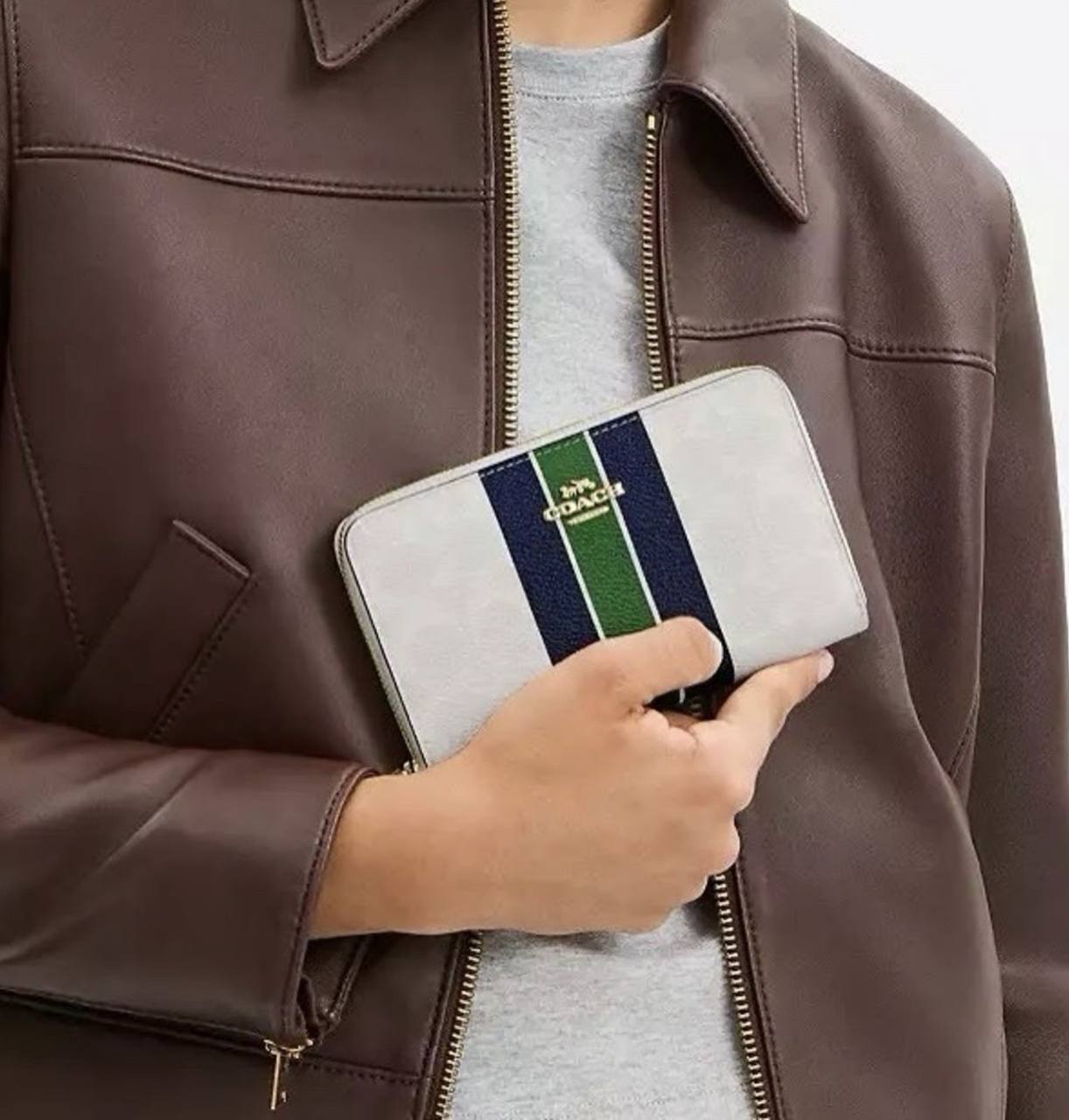 ORIG & IMPORTED Coach Medium Id Zip Wallet In Signature Canvas Varsity Stripe Brown/White/Pink