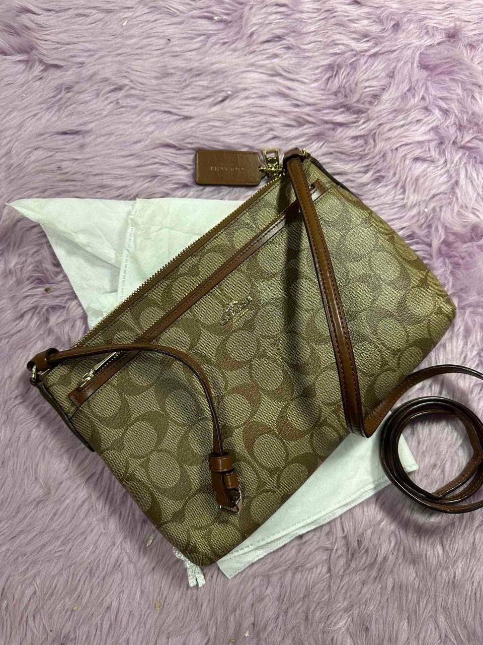 ORIG Preloved Coach East/West Crossbody Small Slim Khaki Brown Bag with Pouch