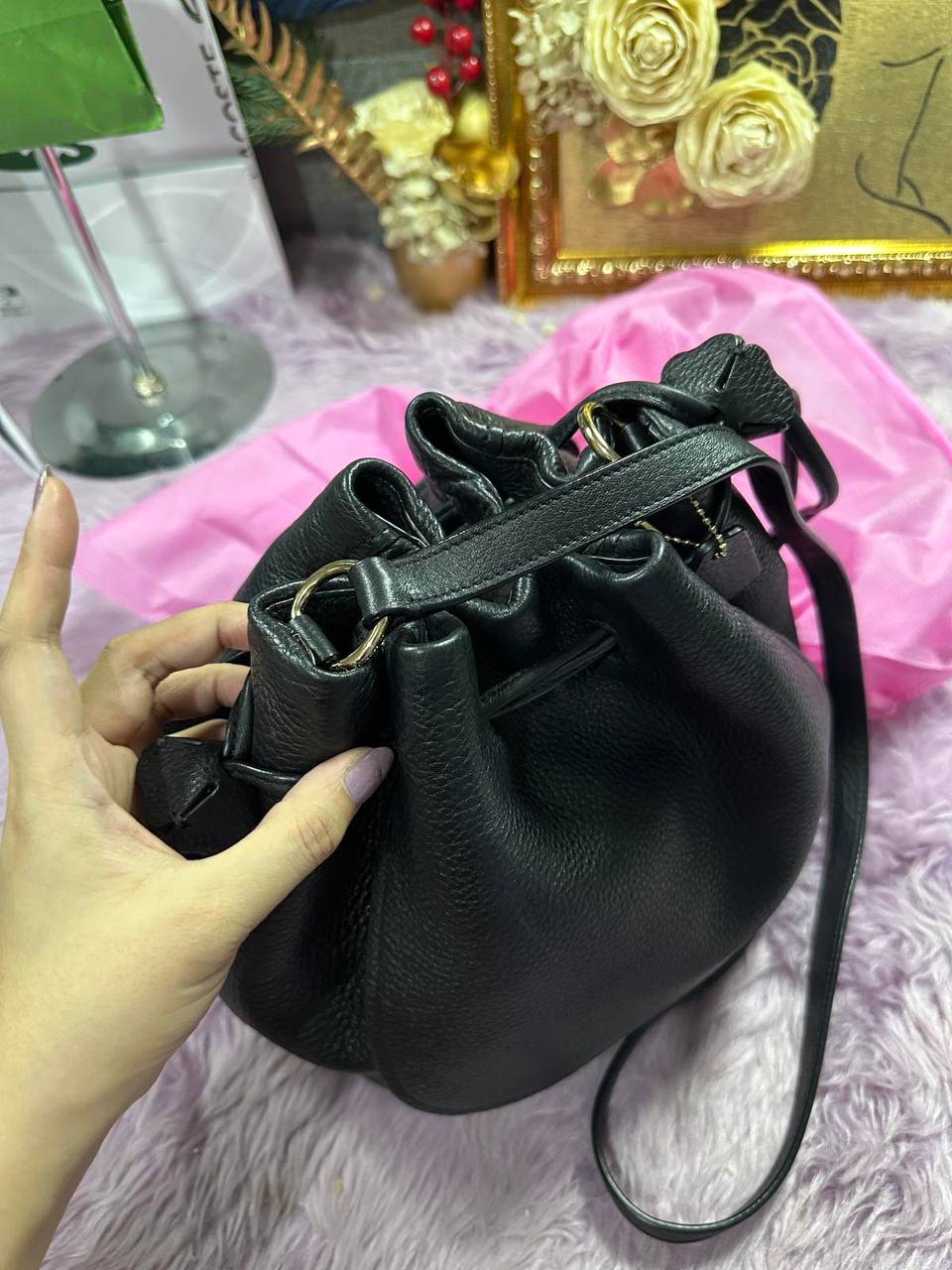 ORIG Preloved RARE Coach Petal Bag 22 Small Bucket Black Bag