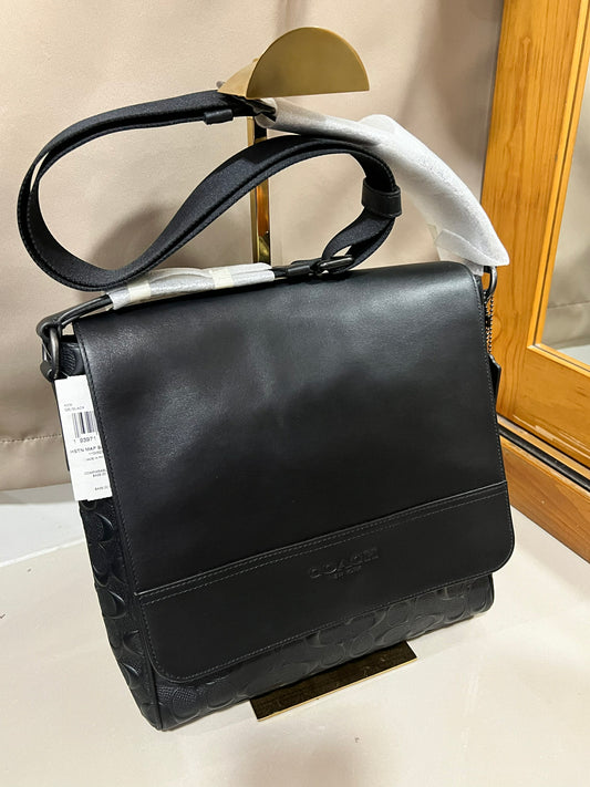 ORIG & IMPORTED CCH Houston Flap Map Men Black Bag In Signature Leather