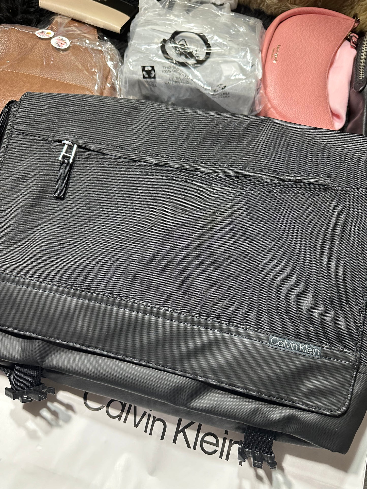 AUTHENTIC/ORIGINAL Calvin Klein CK utility messenger black Men's laptop bag