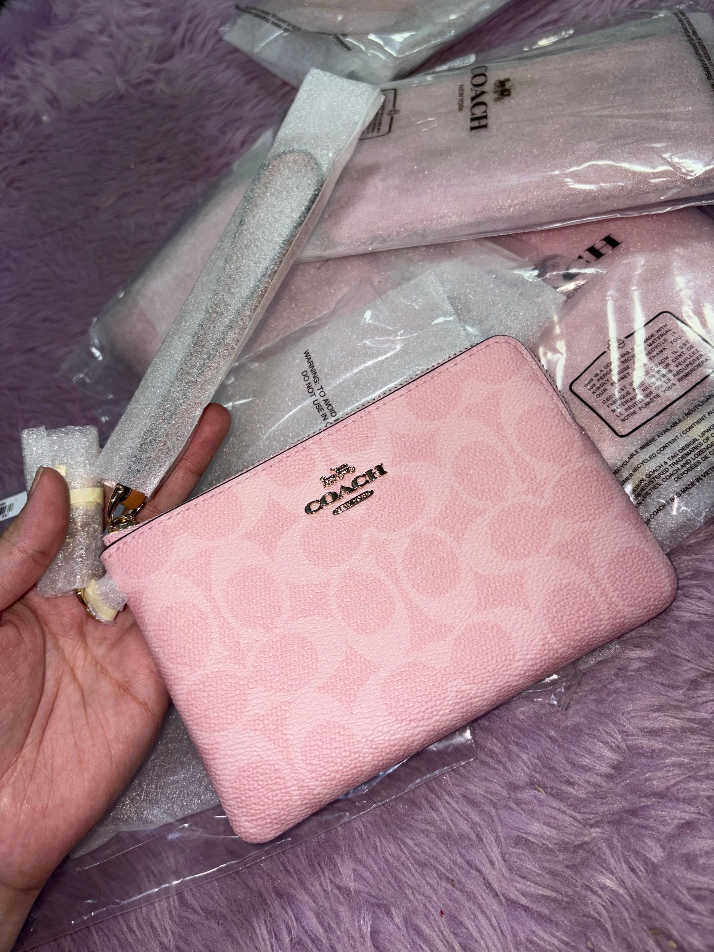 ORIG & IMPORTED CCH Corner Zip Small Wristlet Card Purse Wallet