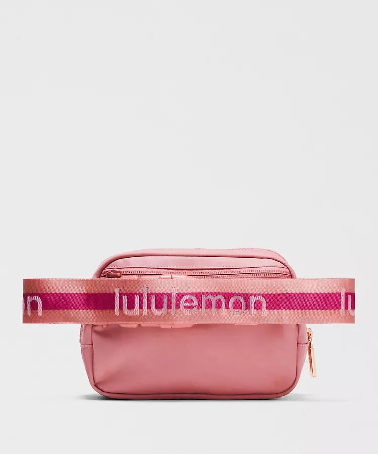 AUTHENTIC/ORIGINAL LuluLemon Everywhere Belt Bag 1L Wordmark