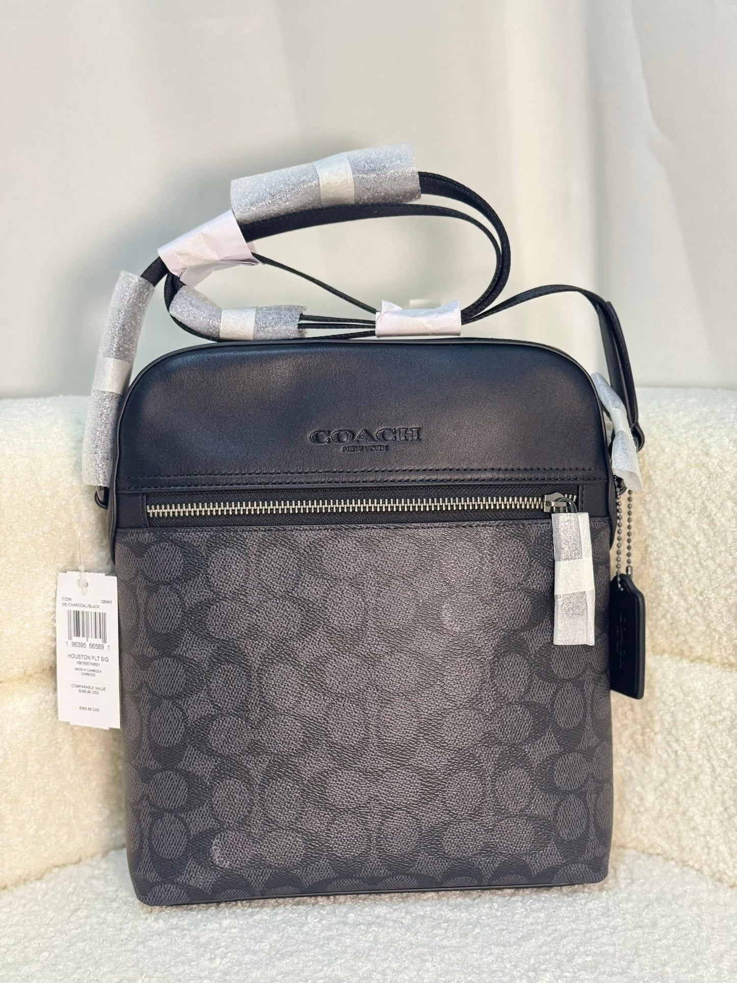 ORIG & IMPORTED CCH Houston Flight Men’s Bag In Signature Canvas Black