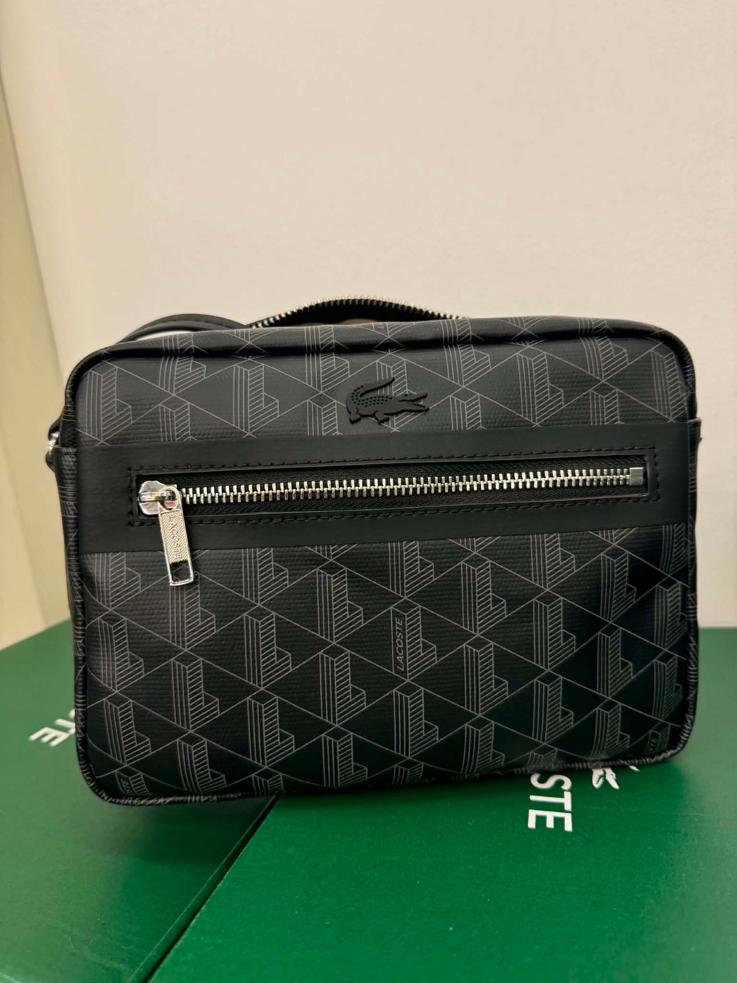 ORIG & IMPORTED LCT Zely Coated Canvas Vanity Camera Bag Green Black