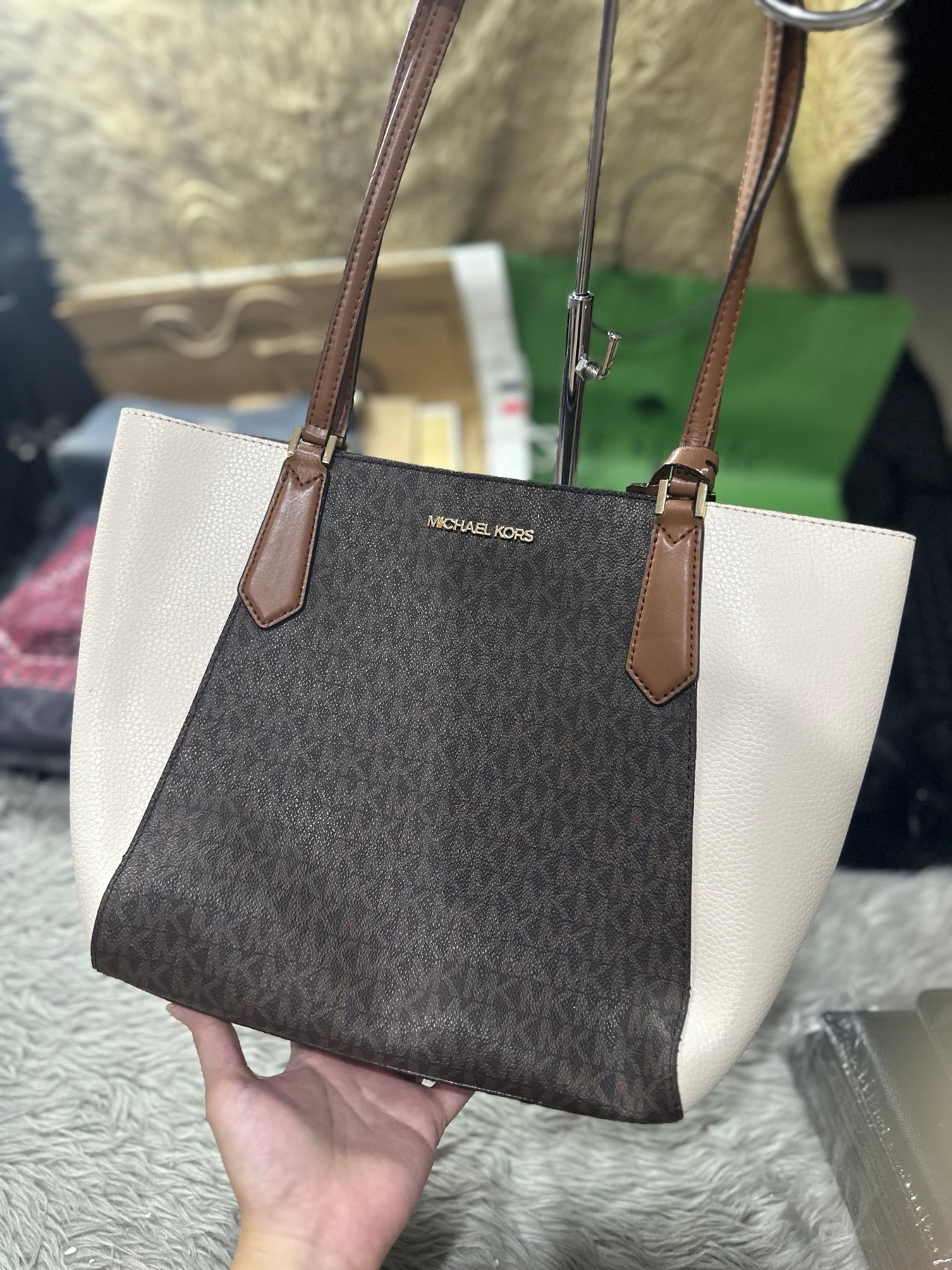 AUTHENTIC/ORIGINAL Preloved MK Kimberly Signature Small Bonded Tote Bag Light Cream Brown