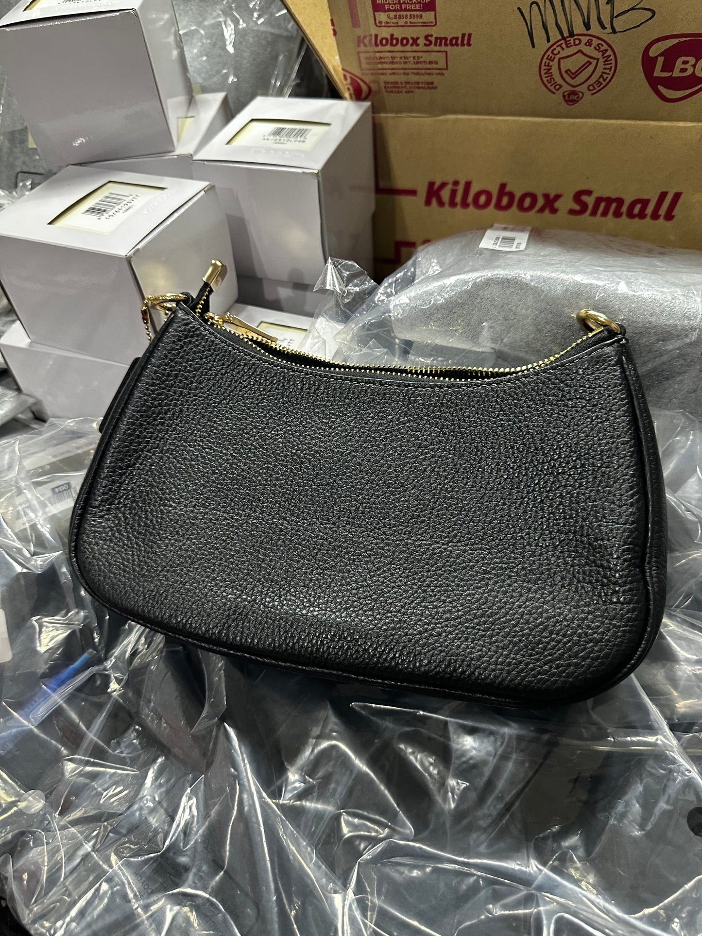 AUTHENTIC/ORIGINAL Coach Teri Shoulder Bag in Black