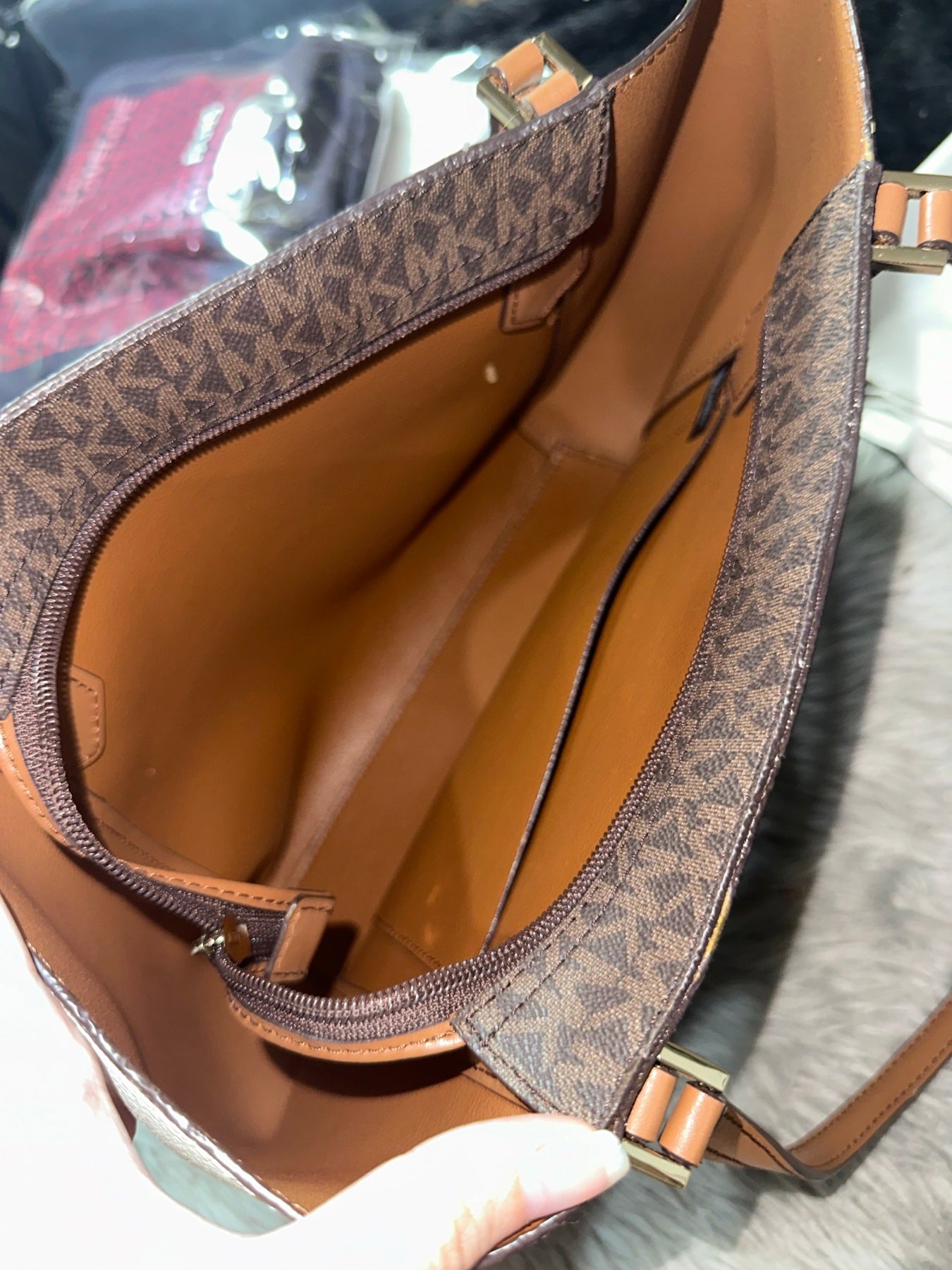 AUTHENTIC/ORIGINAL Preloved MK Kimberly Signature Small Bonded Tote Bag Light Cream Brown