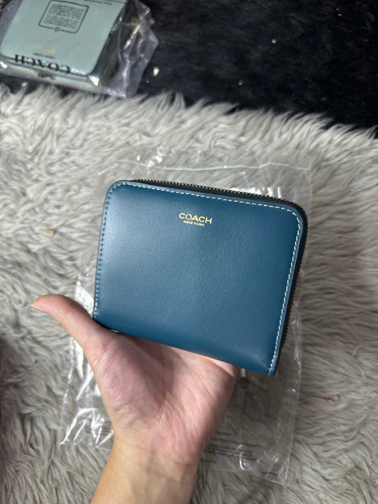 AUTHENTIC/ORIGINAL Coach Retail Billfold Small Wallet Green / Blue