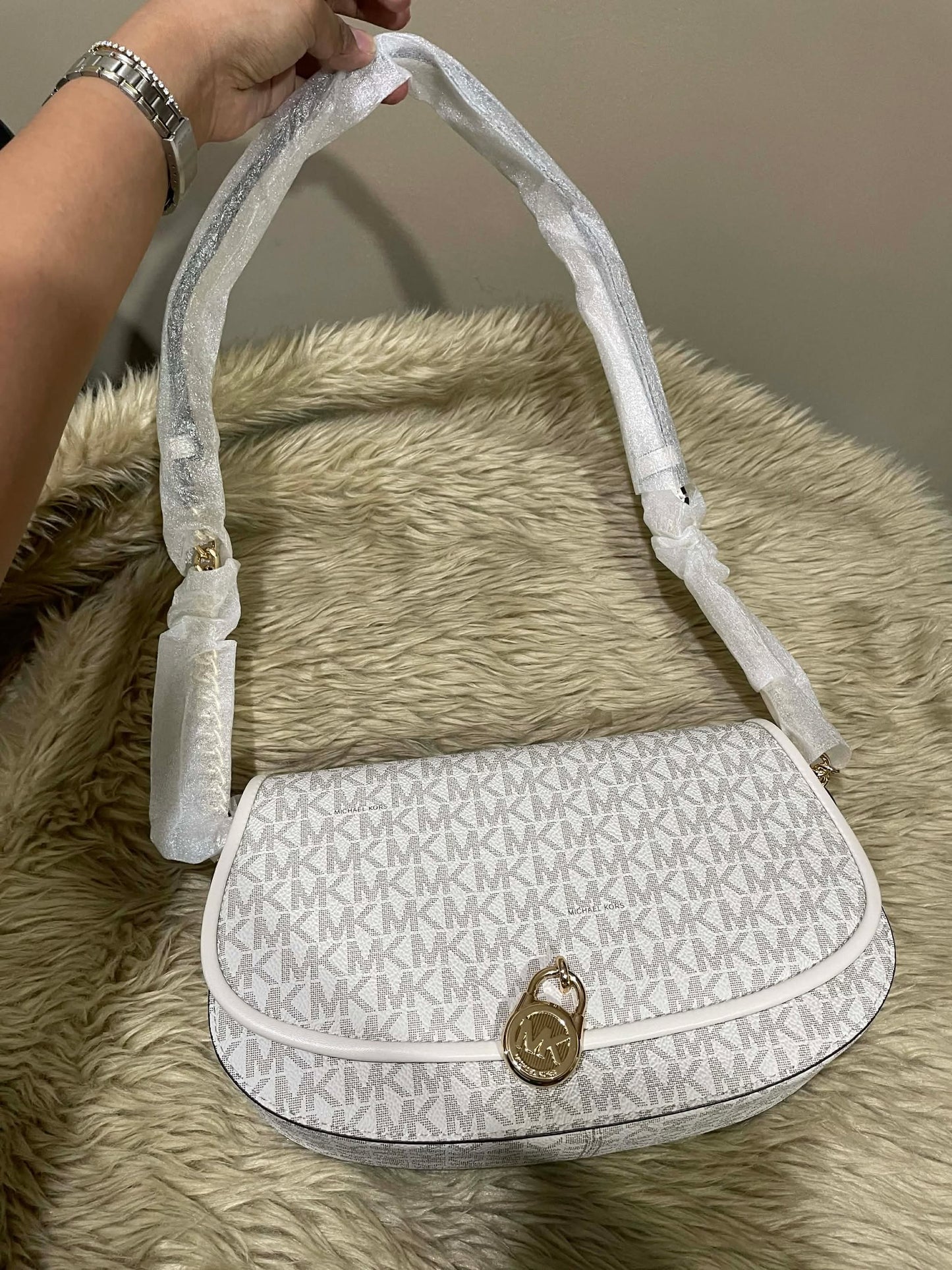 ORIG & IMPORTED MK Mila Medium Signature Logo Messenger Flap Bag Brown/Pink/Vanilla