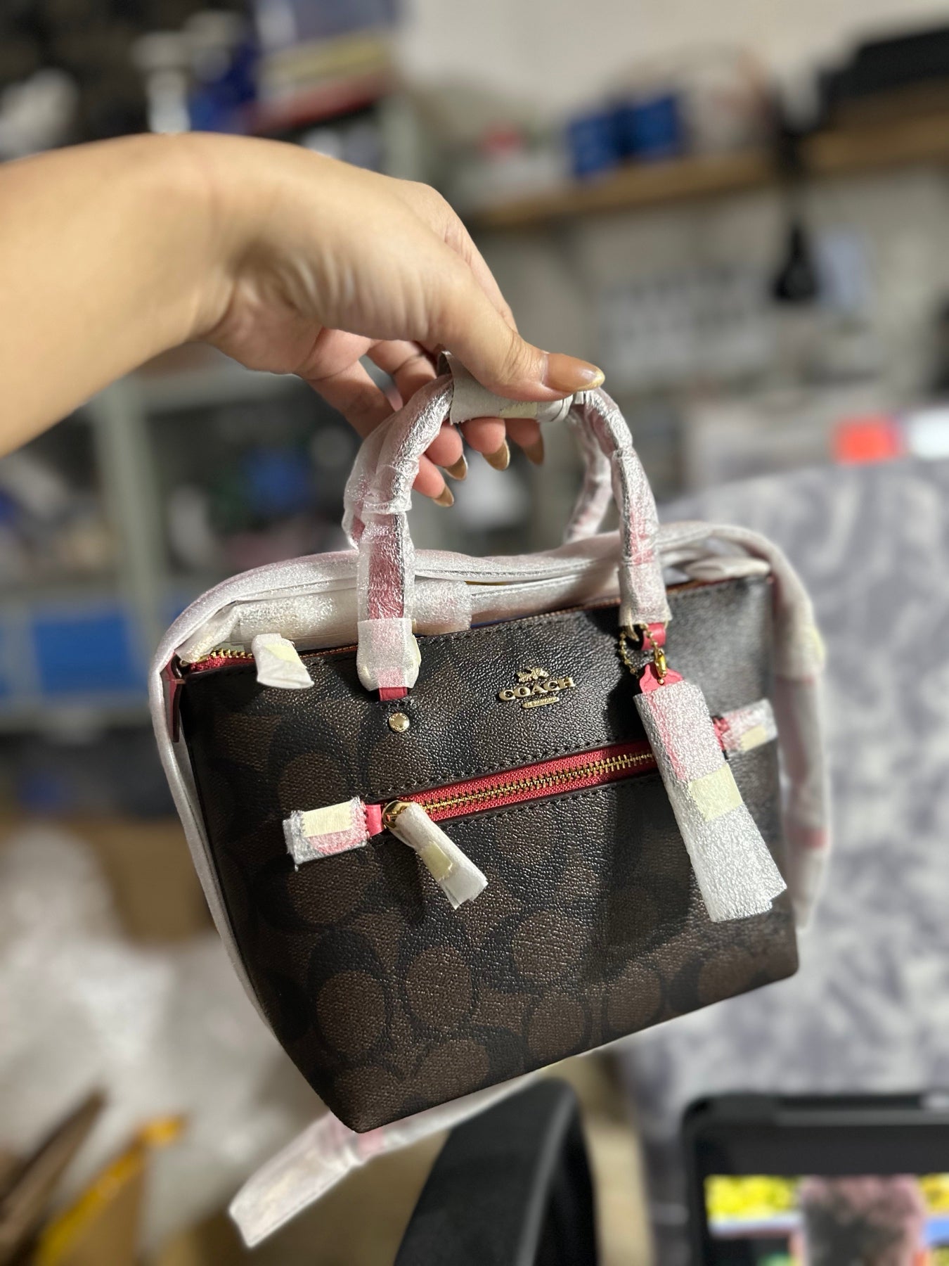 AUTHENTIC/ORIGINAL Coach Mini Gallery Crossbody Bag In Signature Canvas Brown/Pink