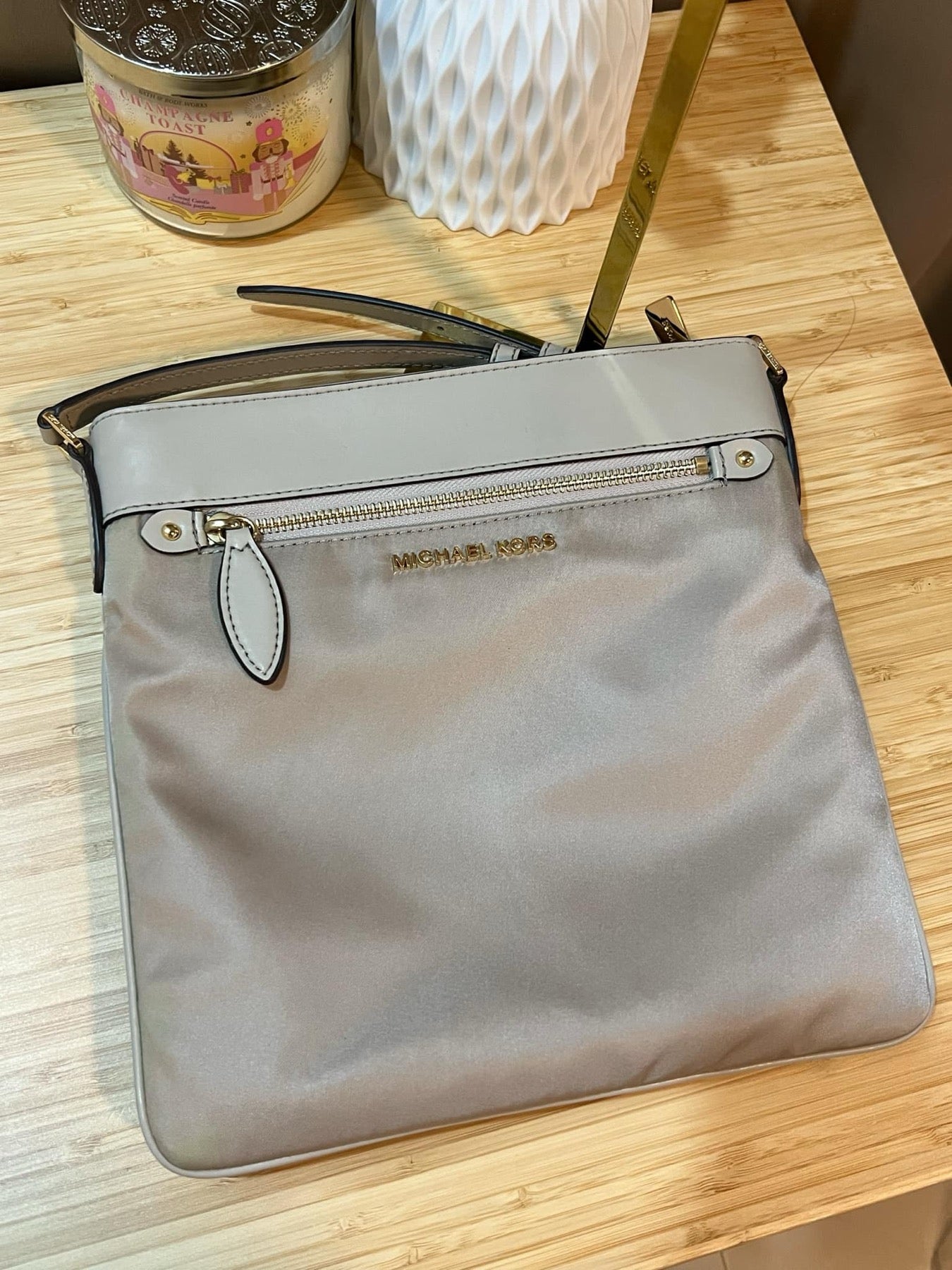 AUTHENTIC/ORIGINAL MK connie nylon file crossbody slim bag beige