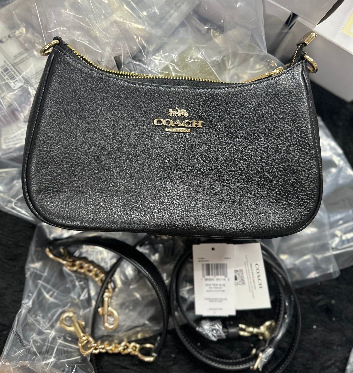 AUTHENTIC/ORIGINAL Coach Teri Shoulder Bag in Black