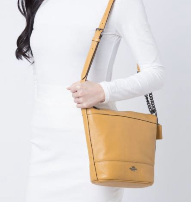 AUTHENTIC/ORIGINAL Preloved Coach Small Paxton Duffle Shoulder Bag Crossbody Bag Mustard Yellow