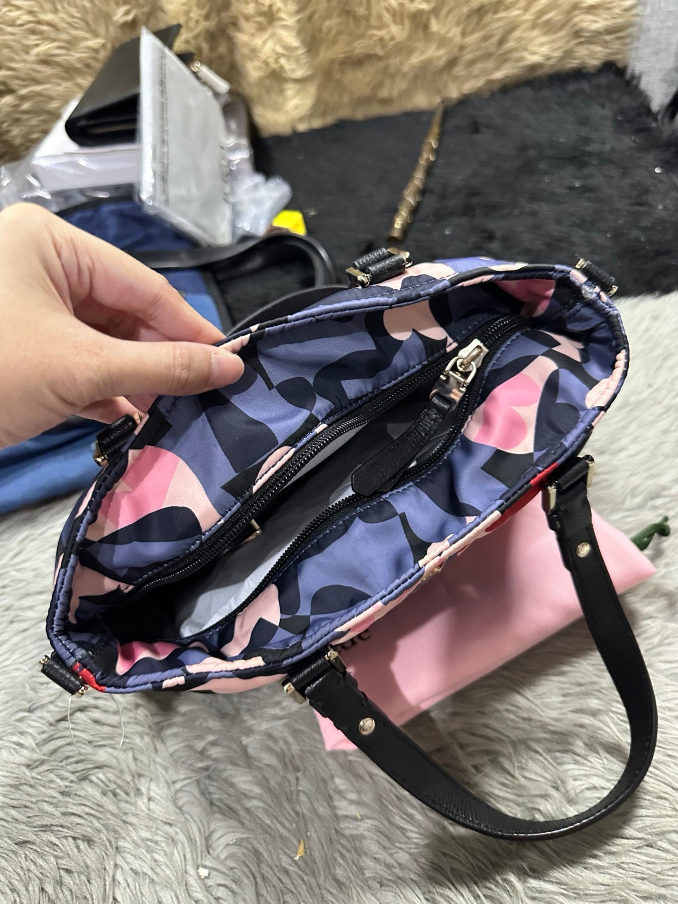 AUTHENTIC/ORIGINAL KateSpade KS Retail Taylor Heart Party Small Crossbody Nylon Tote Bag