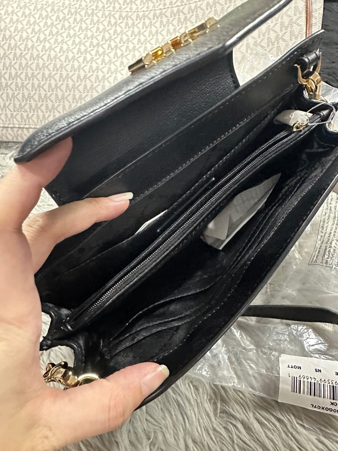 AUTHENTIC/ORIGINAL Preloved MK Mott Large Clutch Crossbody Black Bag