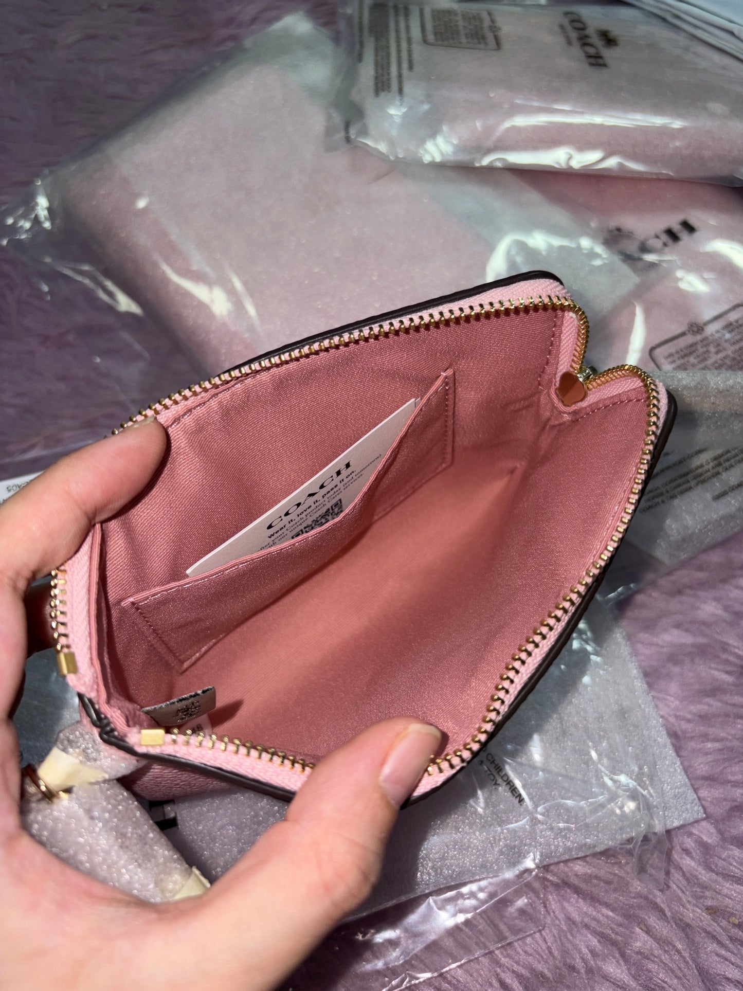 ORIG & IMPORTED CCH Corner Zip Small Wristlet Card Purse Wallet