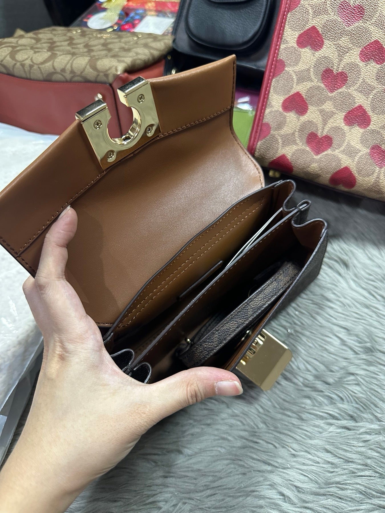 AUTHENTIC/ORIGINAL Preloved MK Lita Small Leather Crossbody Bag Brown