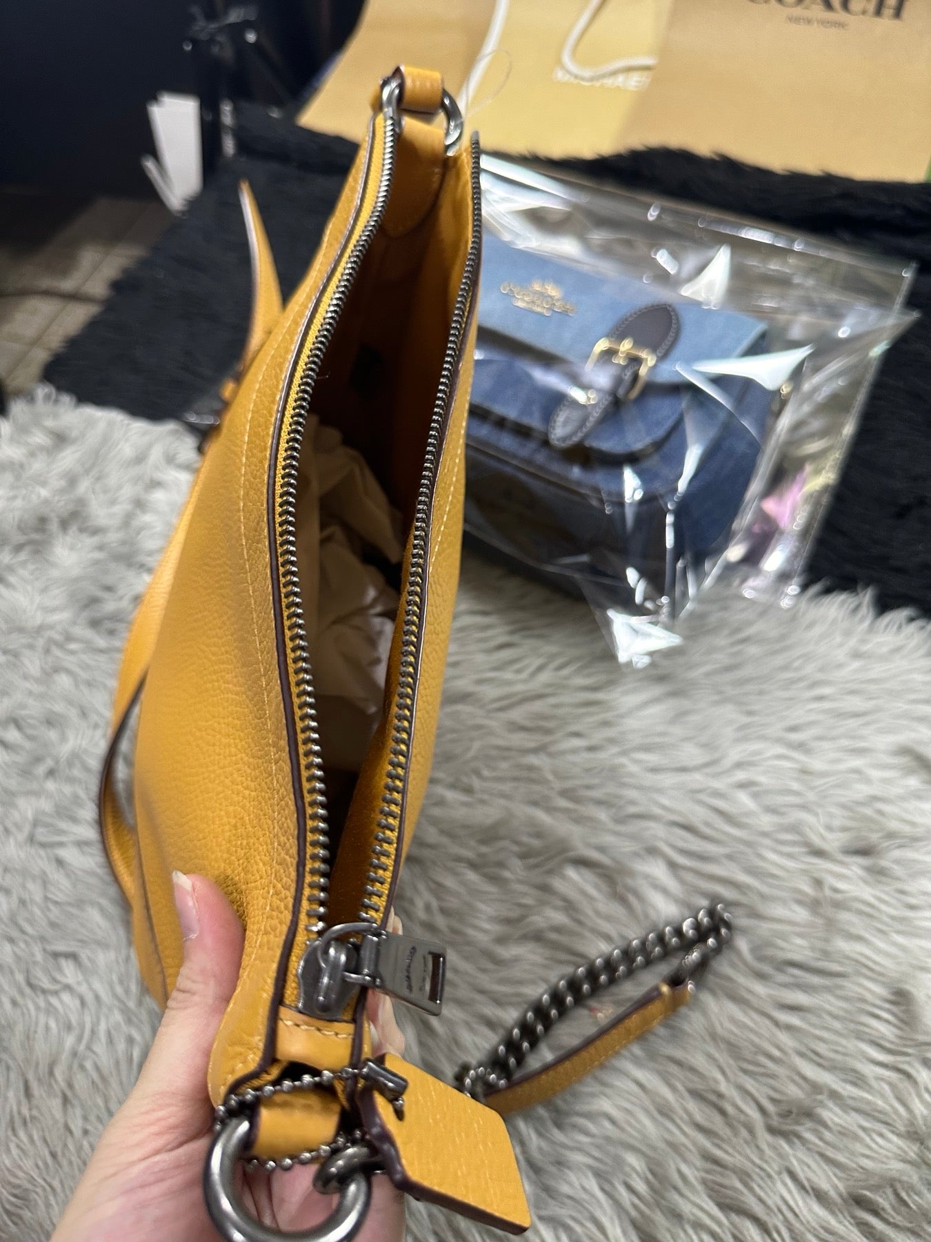 AUTHENTIC/ORIGINAL Preloved Coach Small Paxton Duffle Shoulder Bag Crossbody Bag Mustard Yellow