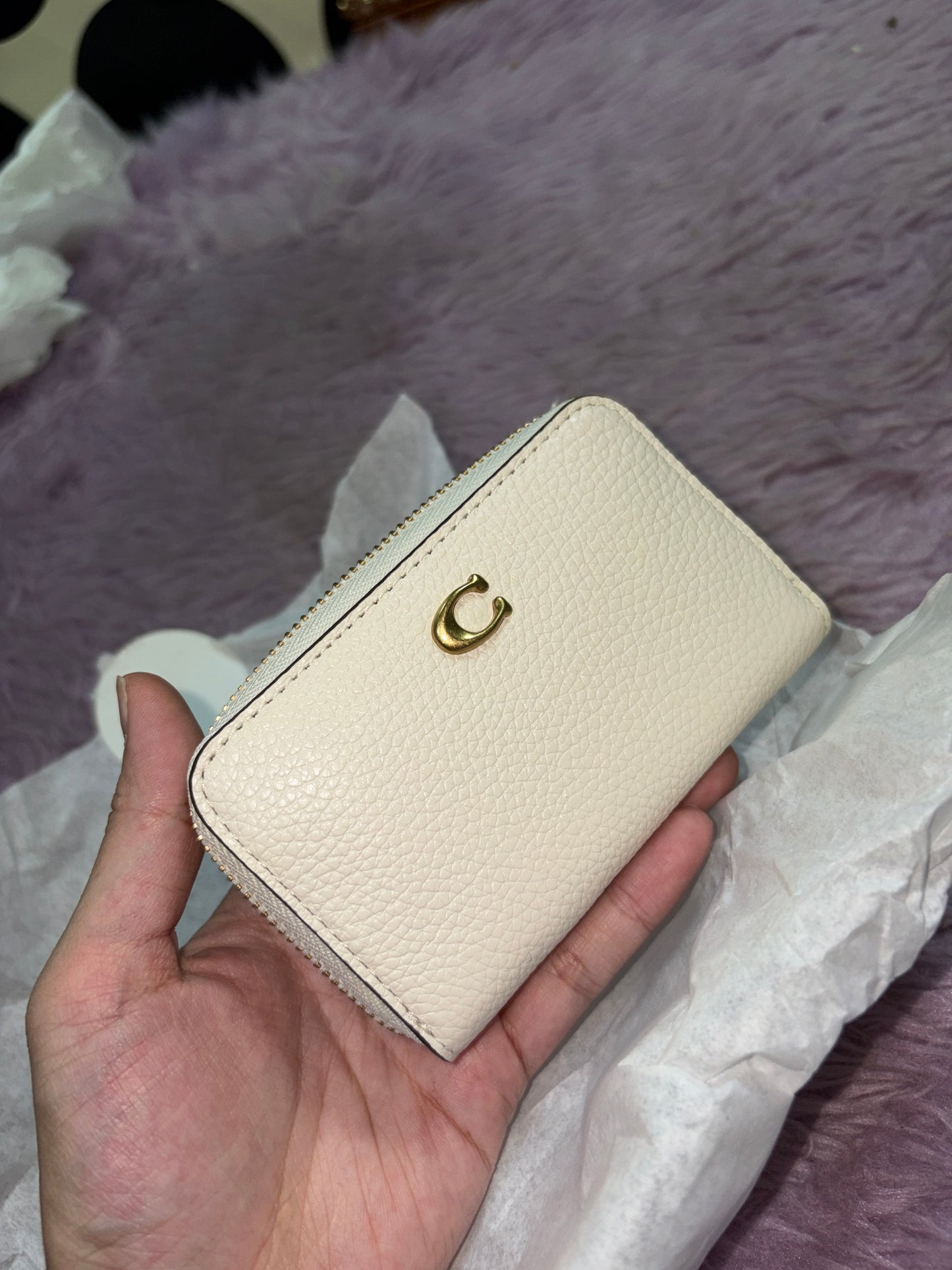 ORIG & IMPORTED CCH Retail Essential Small Zip Around Card Case White Wallet