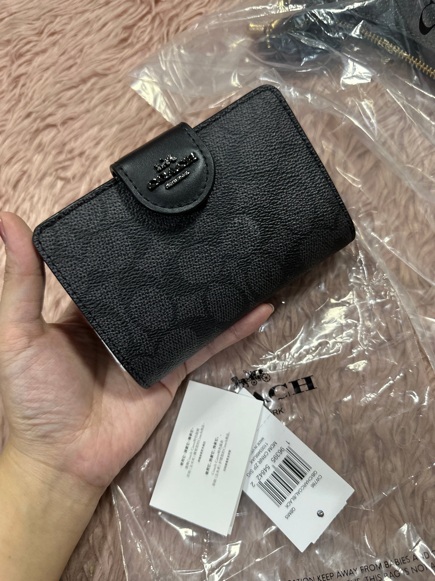 ORIGINAL & IMPORTED Coach MEDIUM CORNER ZIP BIFOLD WALLET