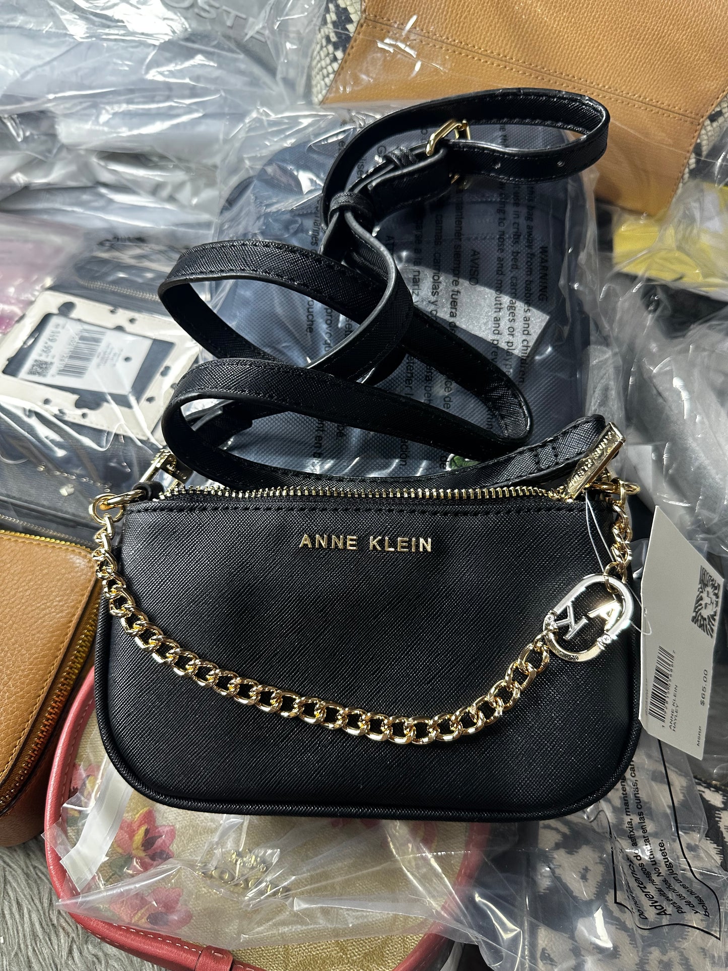 AUTHENTIC/ORIGINAL Anne Klein AK Small Bag Black