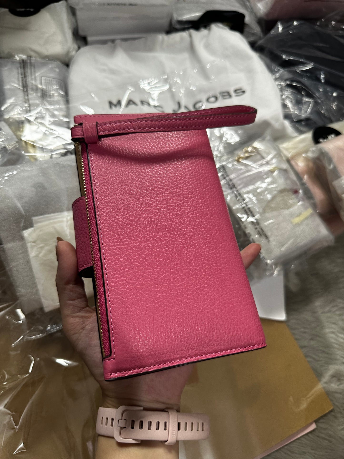 AUTHENTIC/ORIGINAL Coach Phone Wallet In Colorblock With Stripe Pink